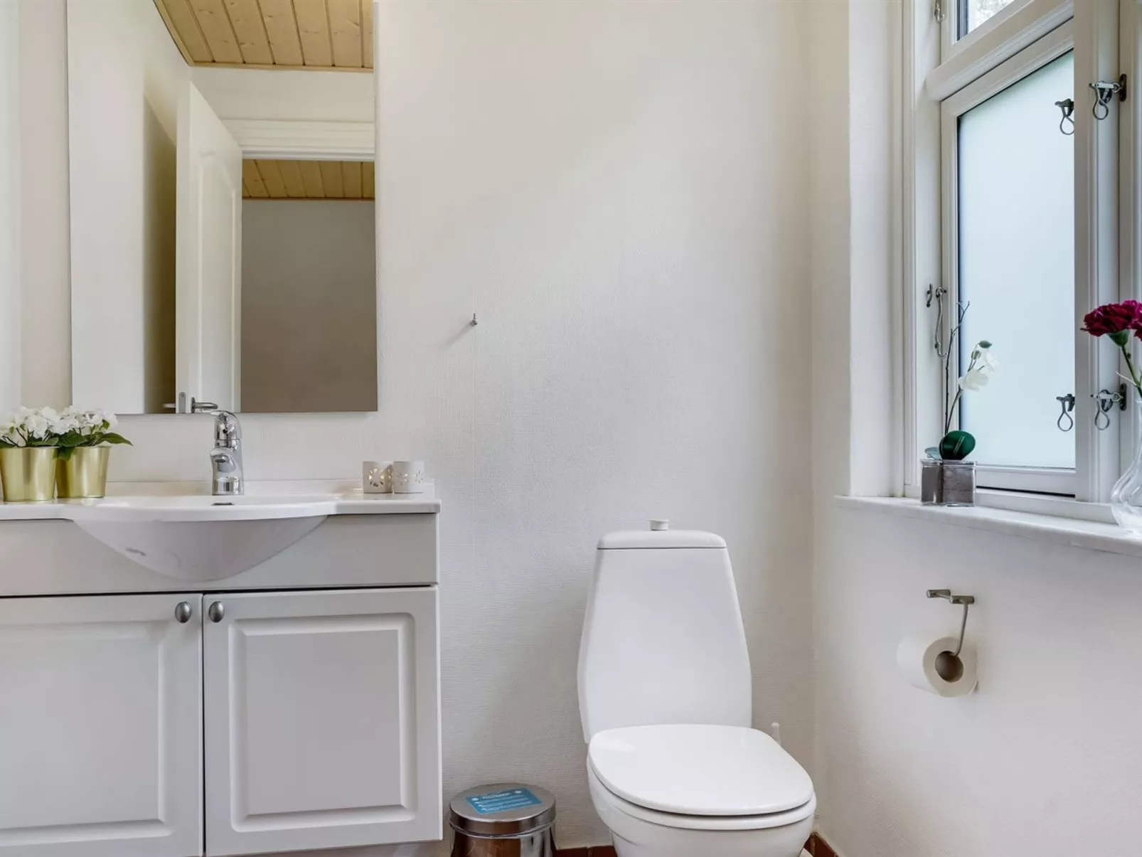 "Eini" - 4.5km from the sea-Binnen