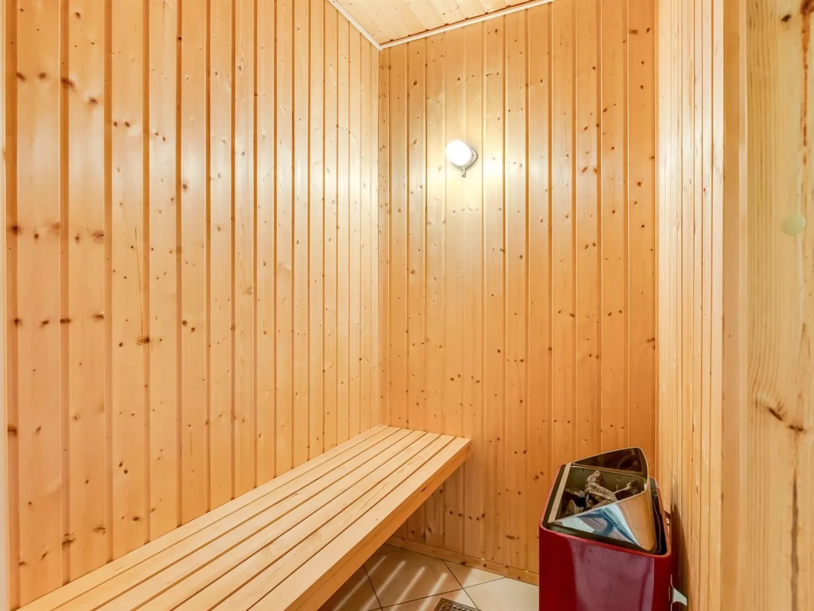 "Angantir" - 4.8km from the sea-Binnen