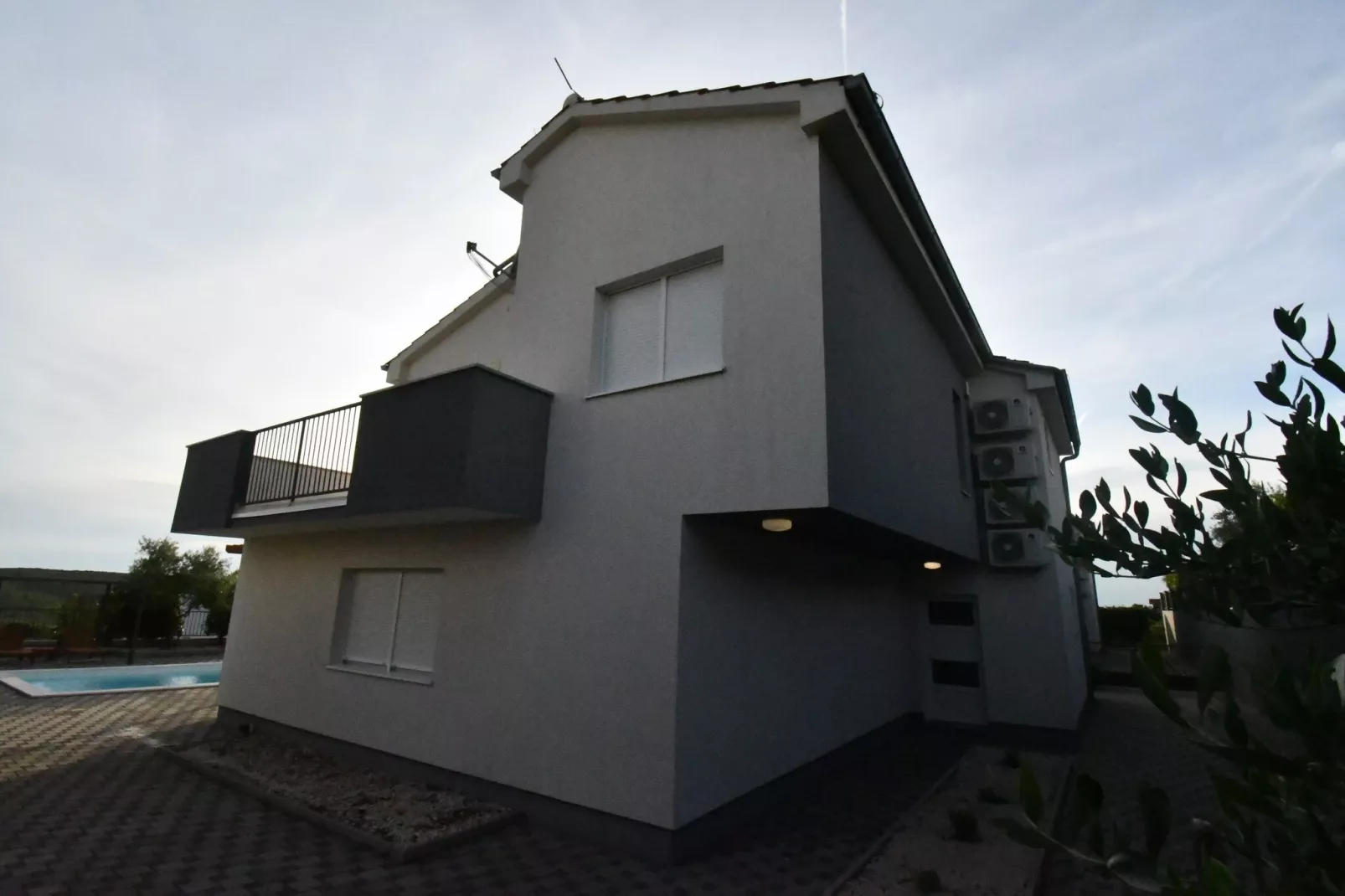 Luxury Escape with Swimming Pool & Modern Design - Superior Four Bedroom Villa with Private Pool ( Villa 2)-Buitenlucht