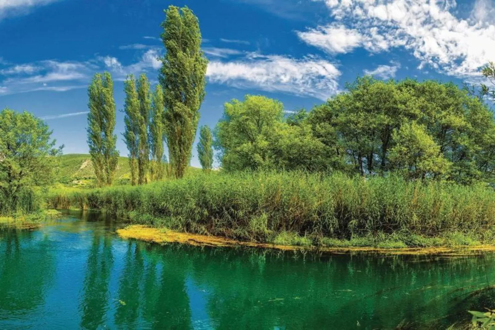 One-Bedroom Apartment With Lake View-Uitzicht