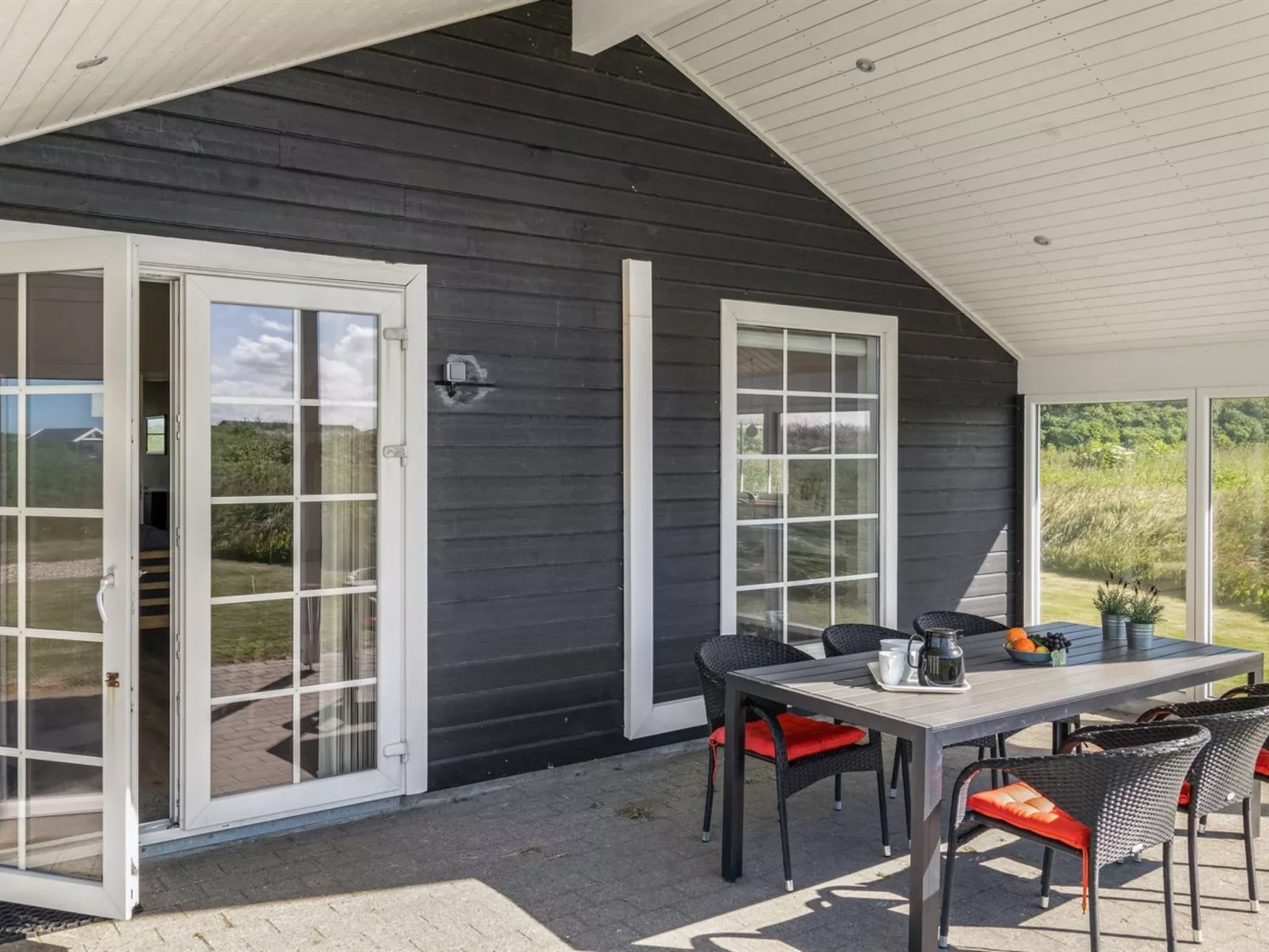 "Mieka" - 400m from the sea-Buiten