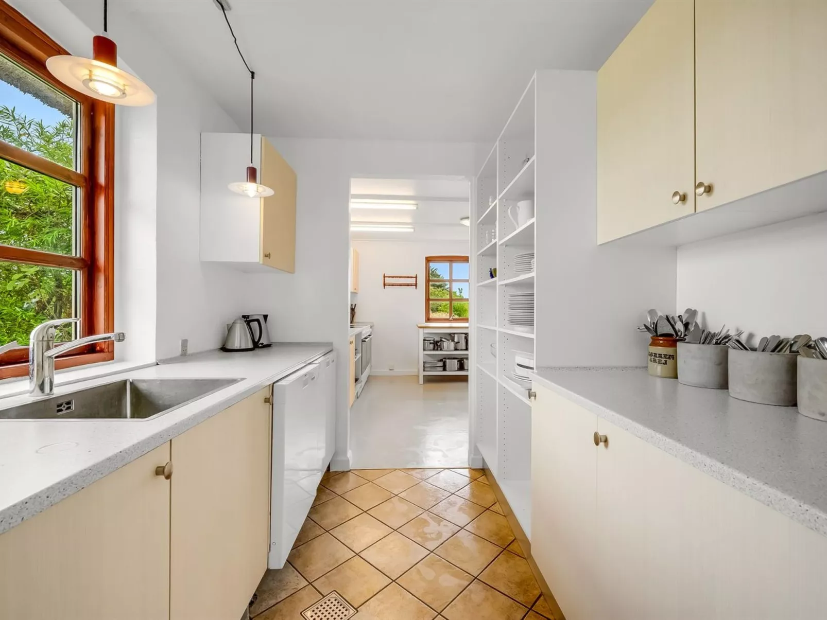 "Darleen" - 850m to the fjord-Binnen