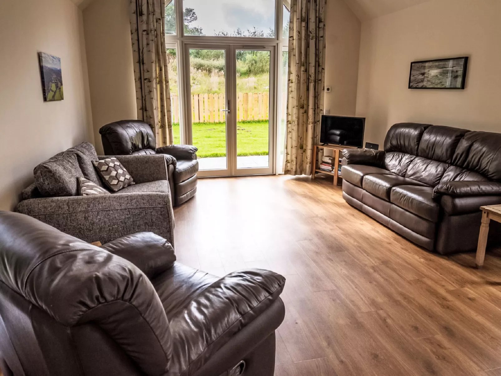 Corrimony View-Binnen