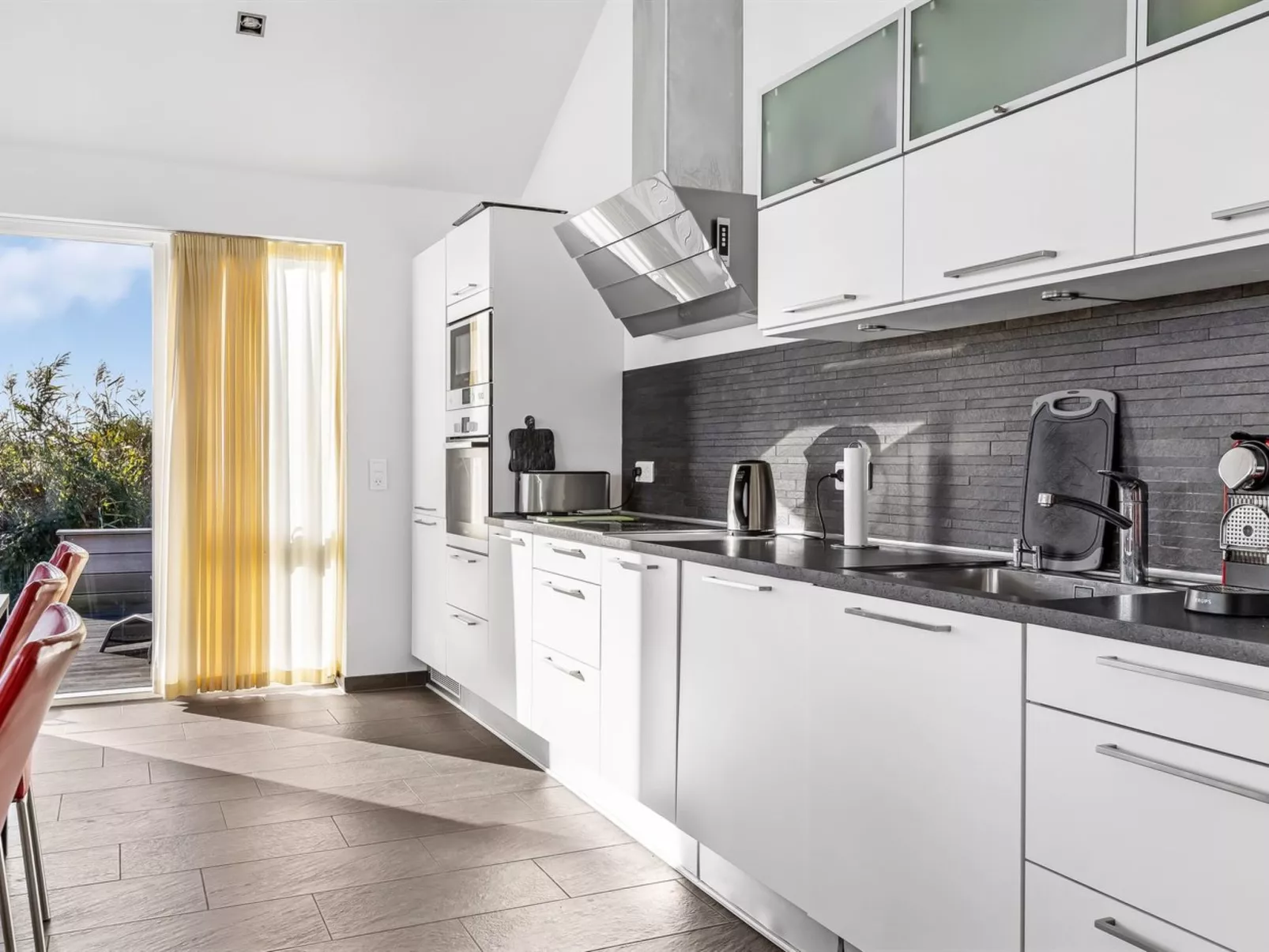 "Rudolf" - 95m from the sea-Binnen