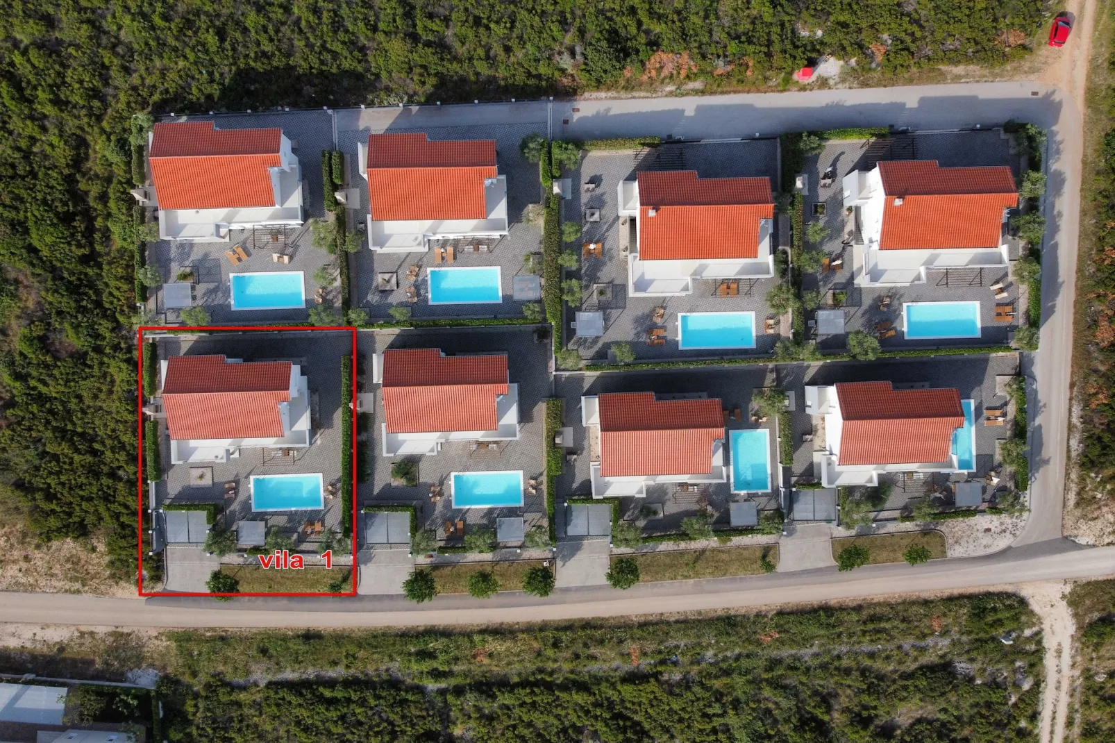 Luxury Escape with Swimming Pool & Modern Design - Four Bedroom Villa with Private Pool ( Villa 1)-Buitenlucht