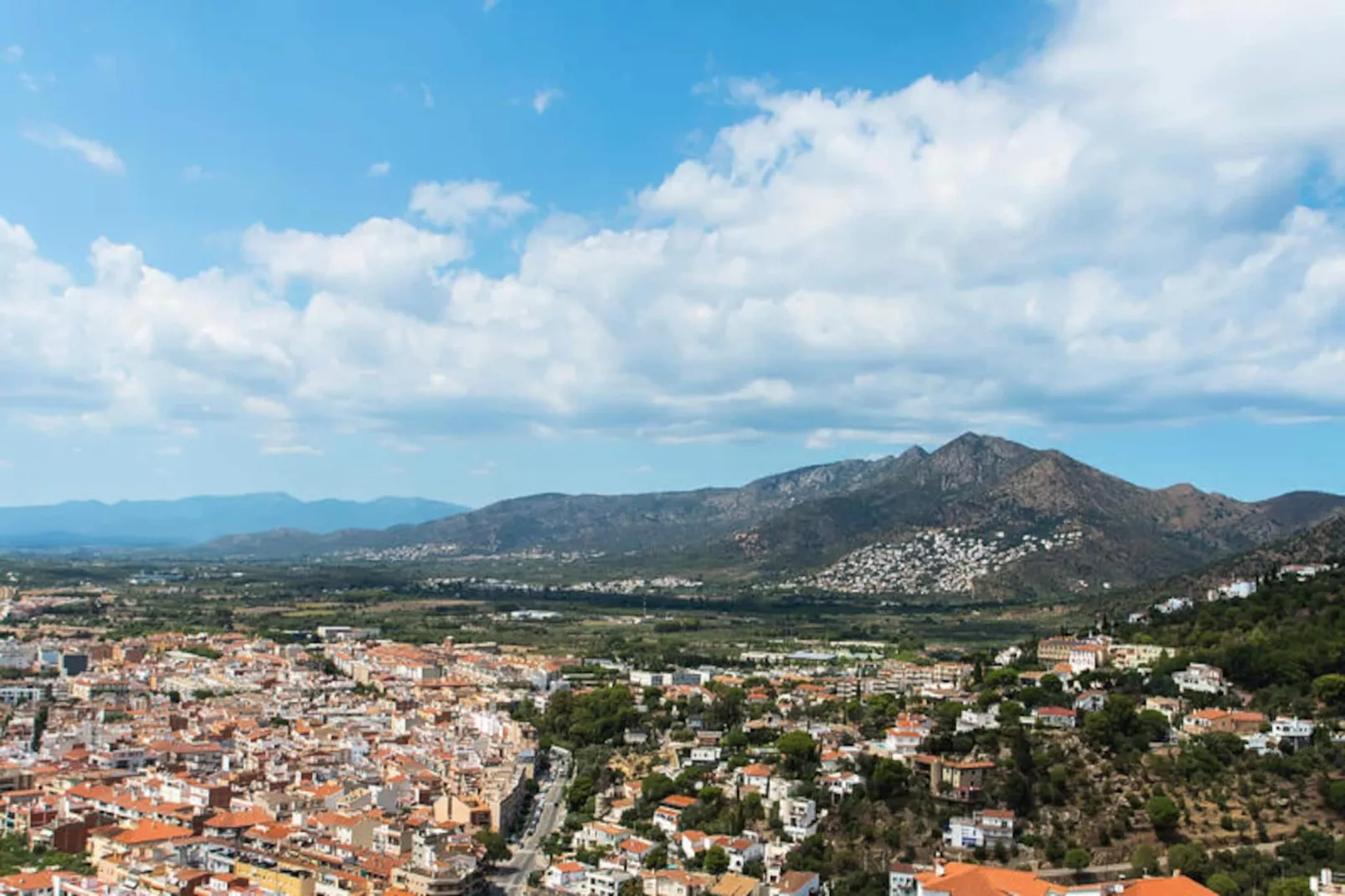 Maison à Roses-Niet-getagd
