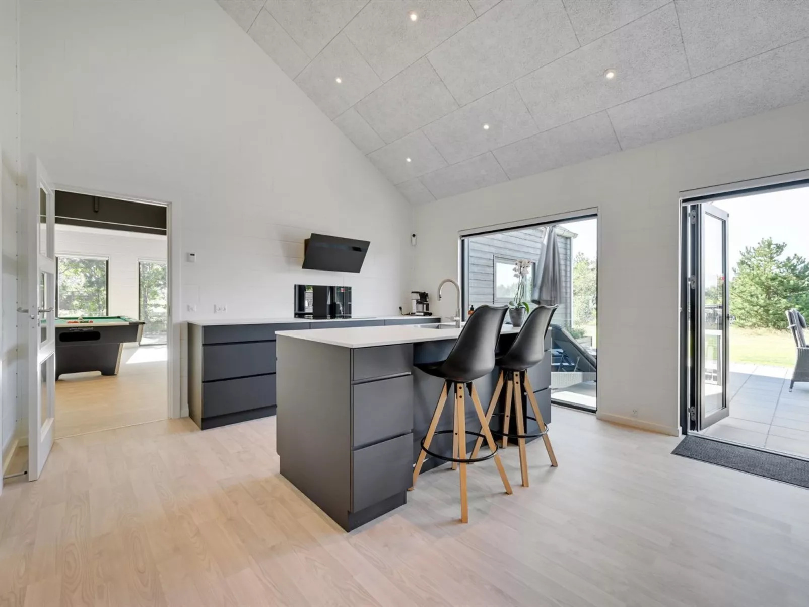 "Tinella" - 250m to the fjord-Binnen