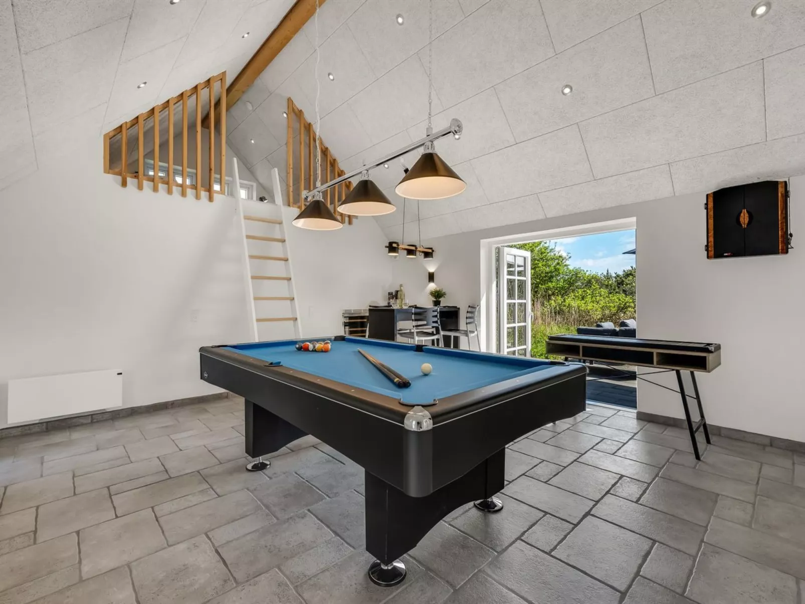 "Adia" - 300m from the sea-Binnen