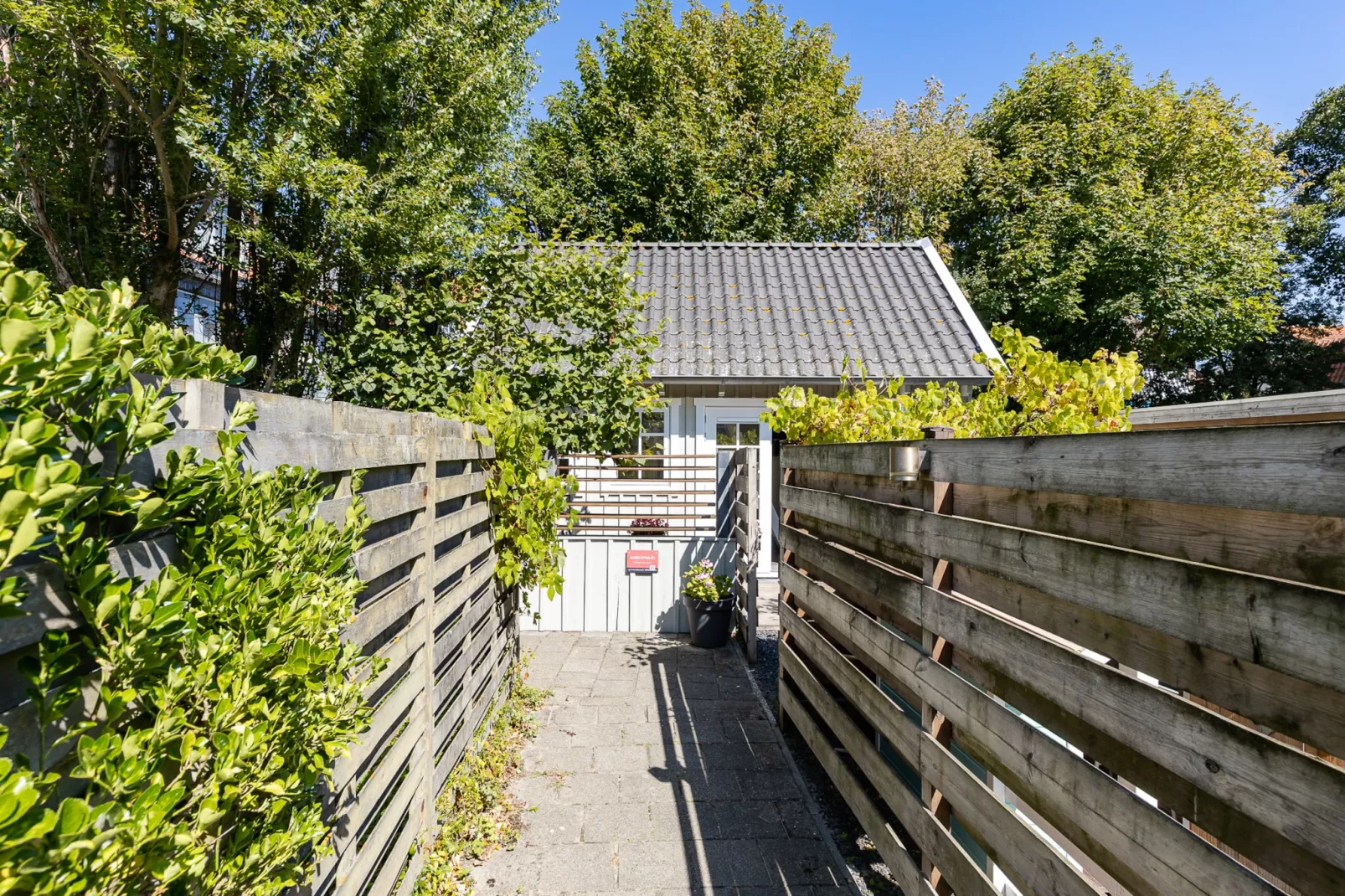 Lijsterhofstraat 13 - Knusse vakantiewoning nabij strand en centrum-Terrasbalkon