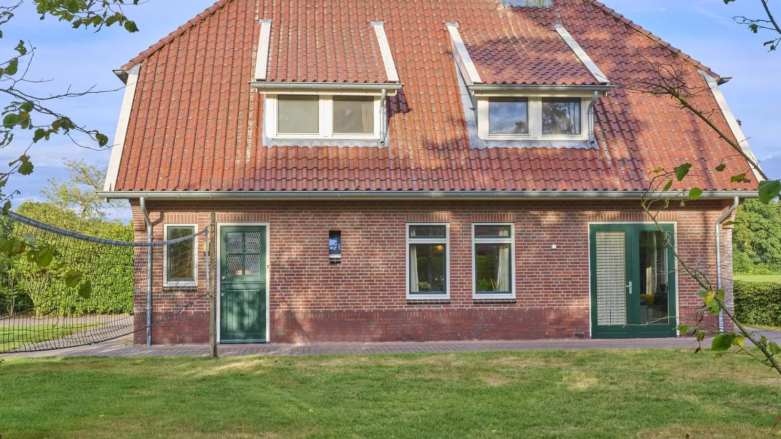 T Achterhoes-Buitenkant zomer