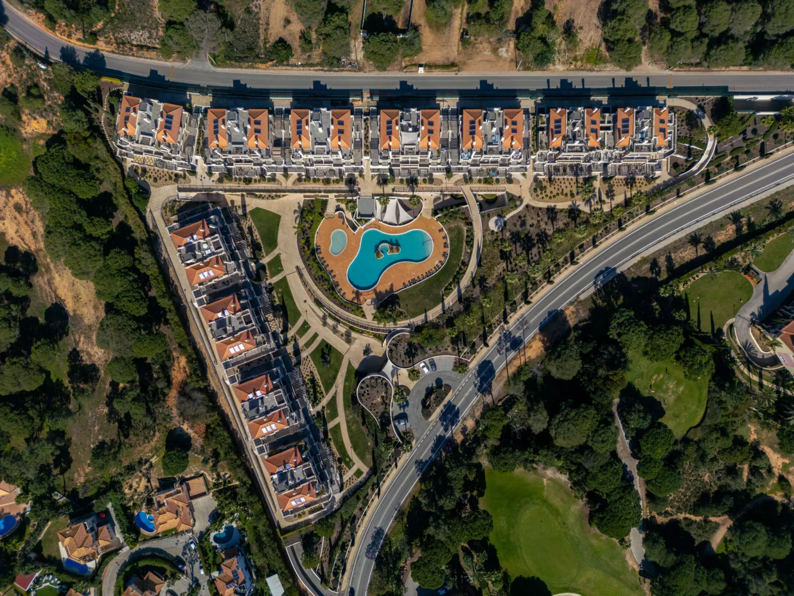 Pine Hills Diadema-Buiten