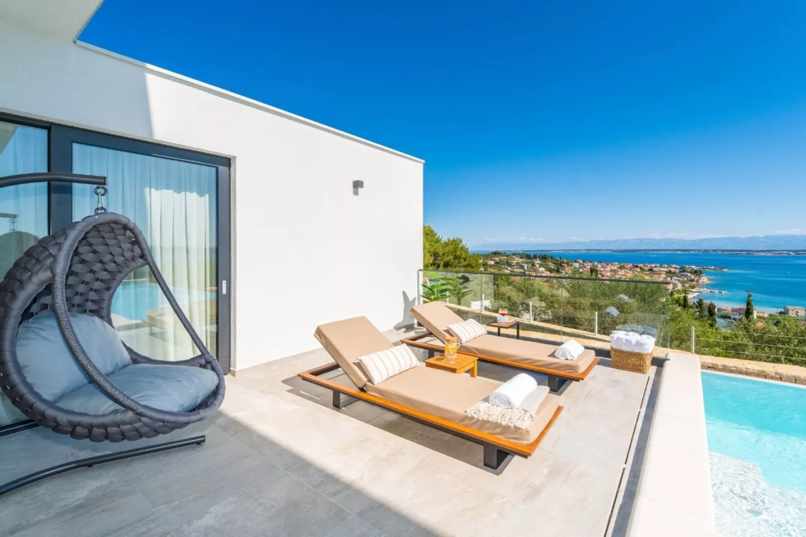 Holiday Home Good Life-Zwembad