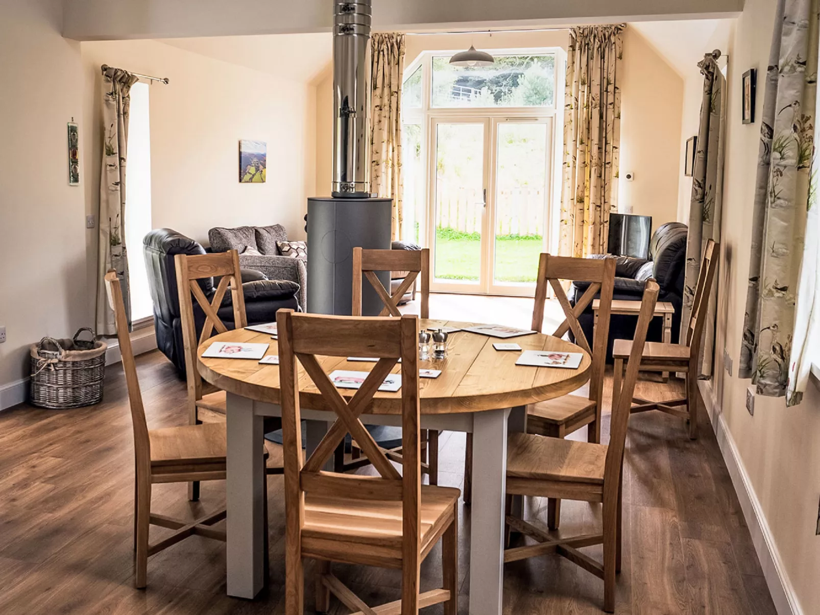 Corrimony View-Binnen