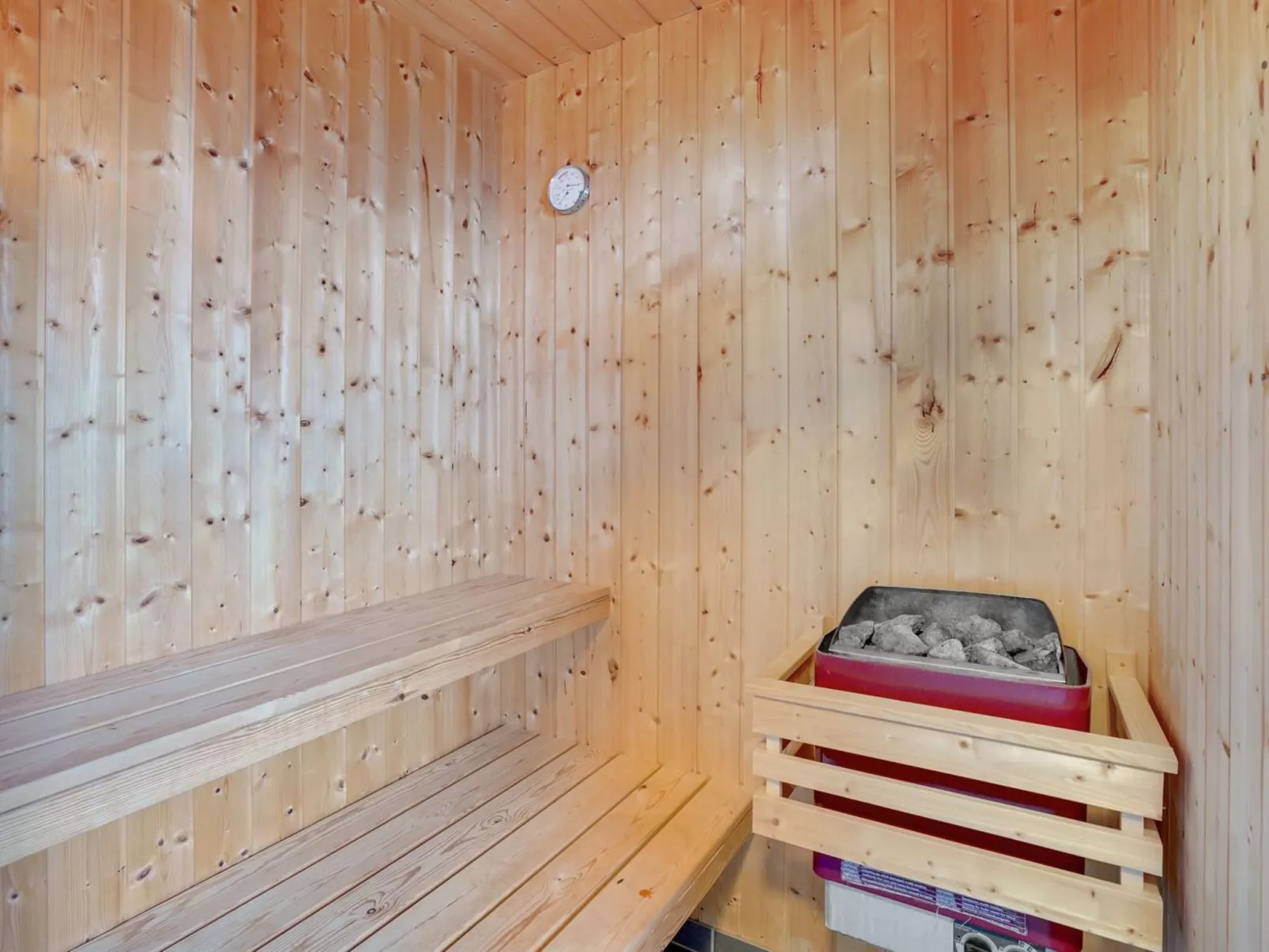 "Gilda" - 2km from the sea-Binnen