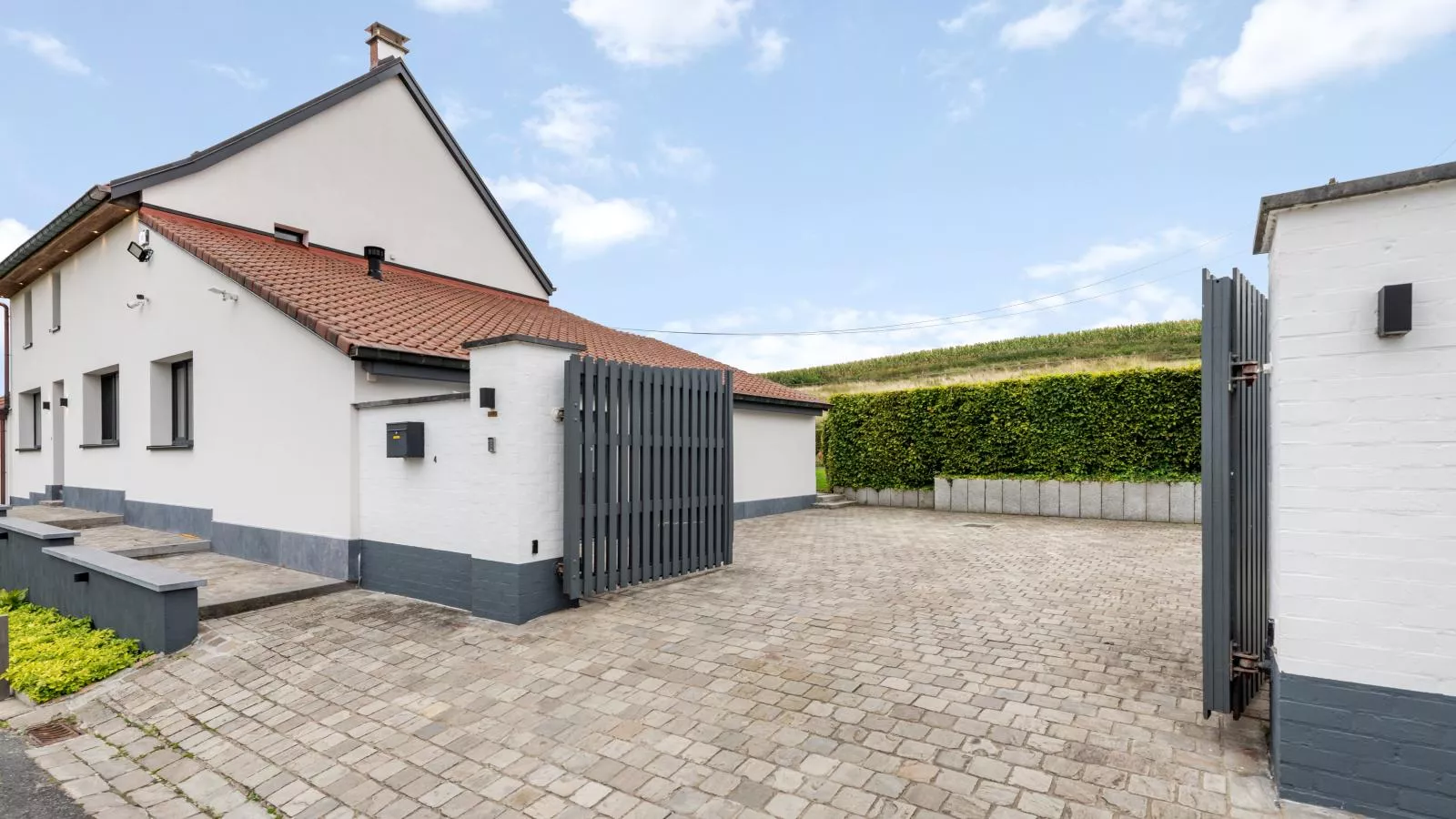 Landhuis Brakelbos-Buitenkant zomer