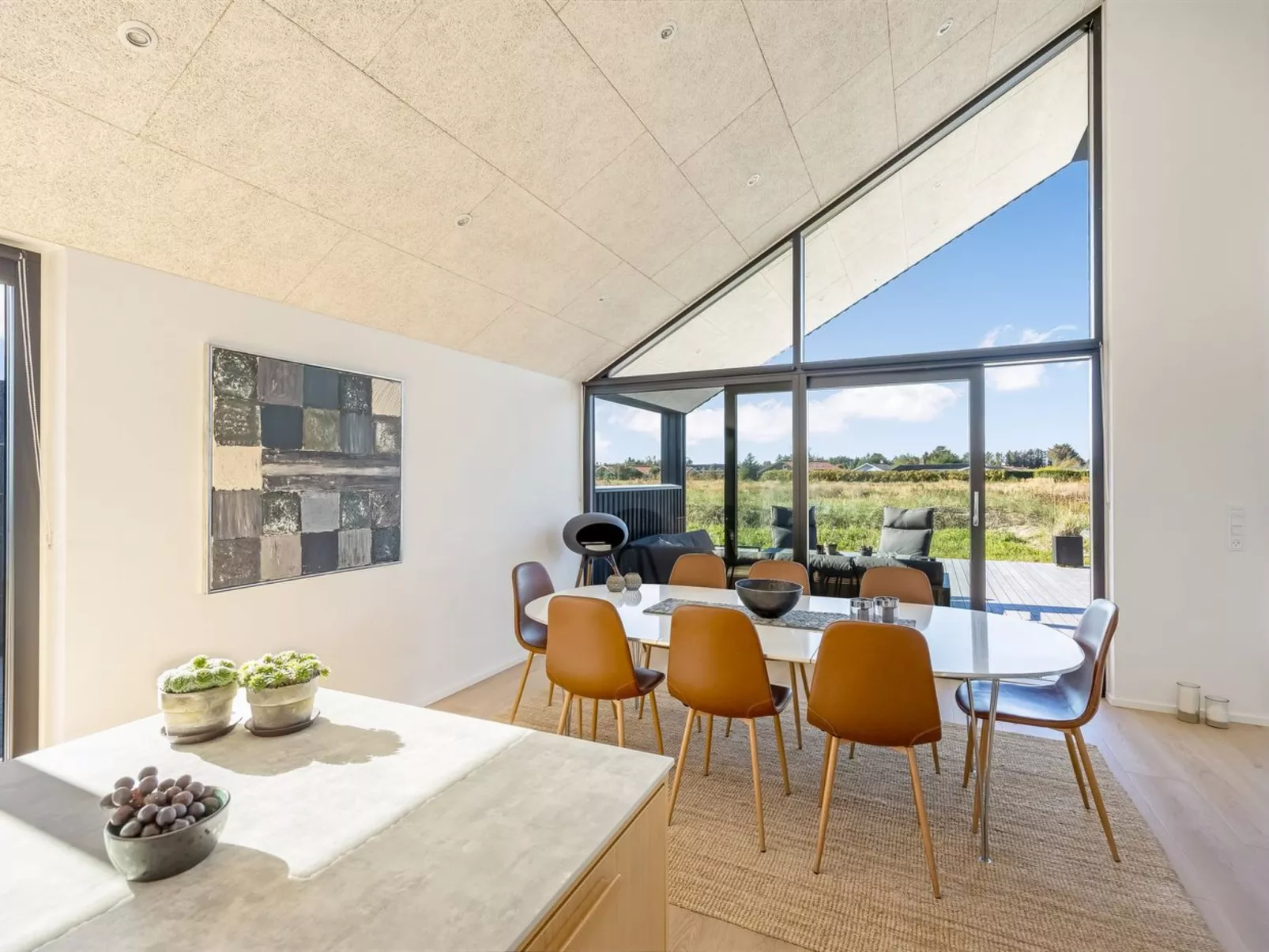 "Stenkil" - 1.2km from the sea-Binnen