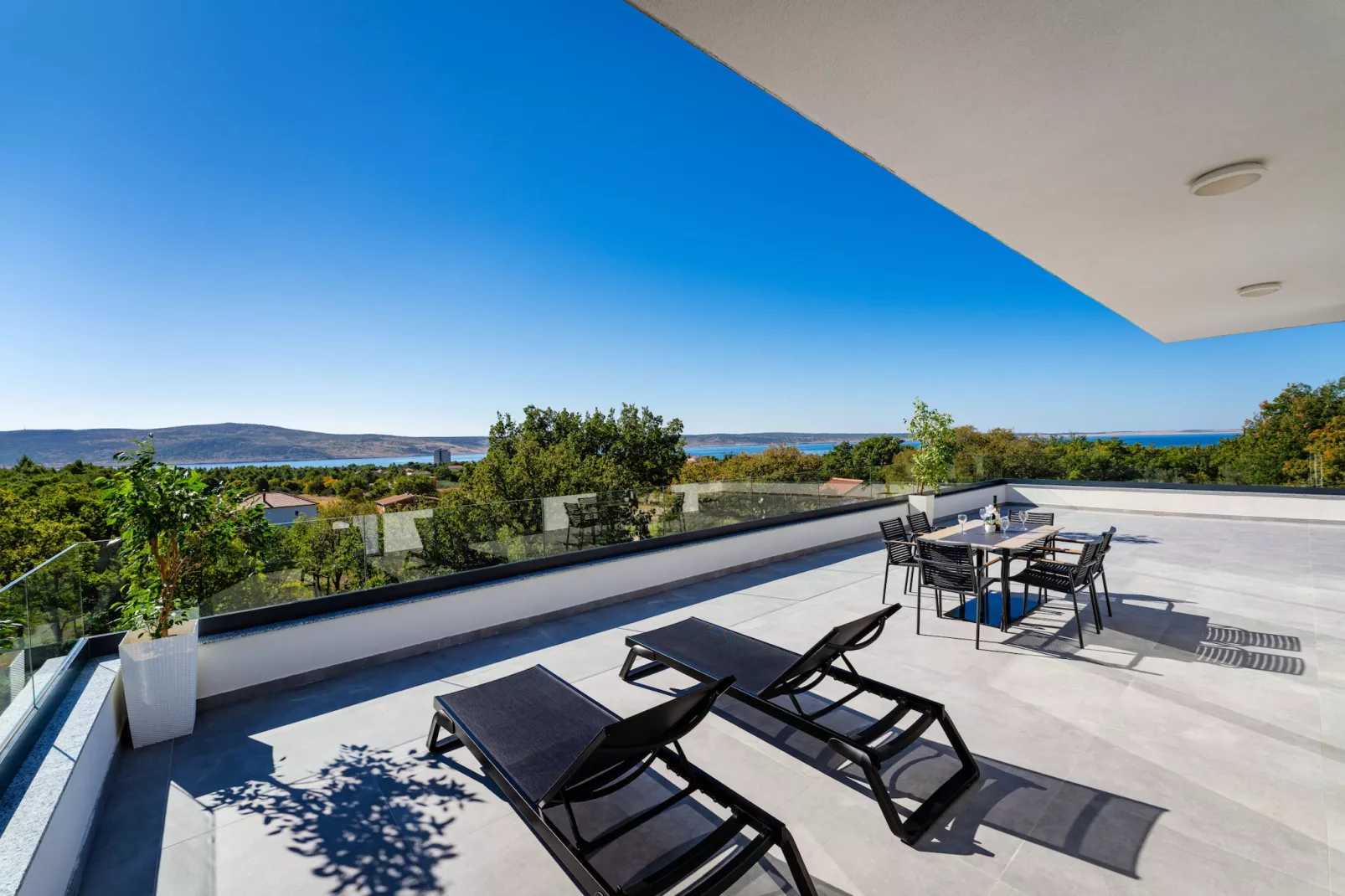 Sea view Villa Senti-Terrasbalkon