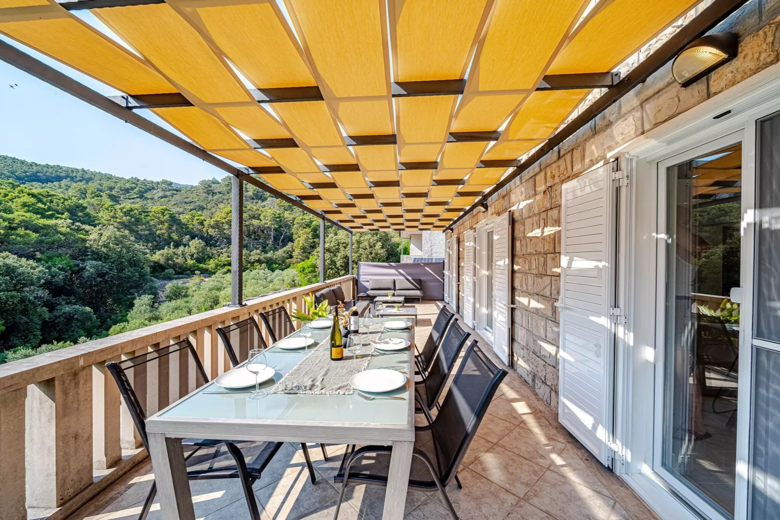 Holiday Home Island Gem - Five  Bedroom Apartment-Terras