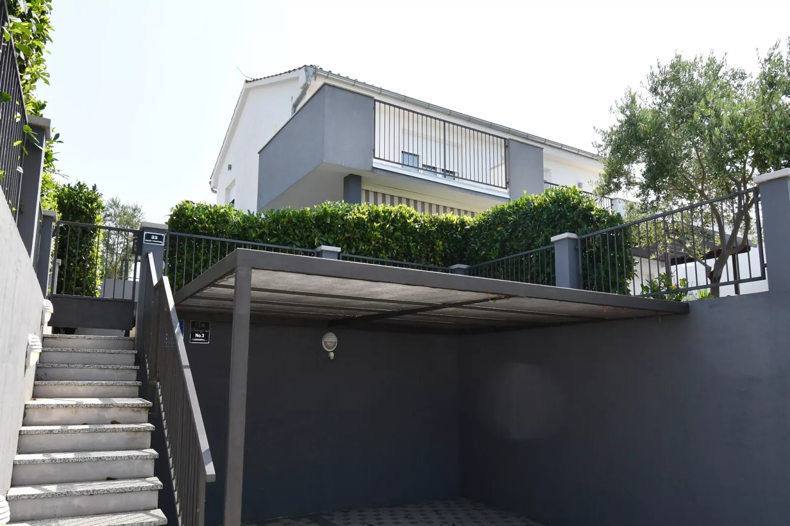 Luxury Escape with Swimming Pool & Modern Design -  Classic Four Bedroom Villa with Sea View and Private Pool ( Villa 3)-Buitenlucht