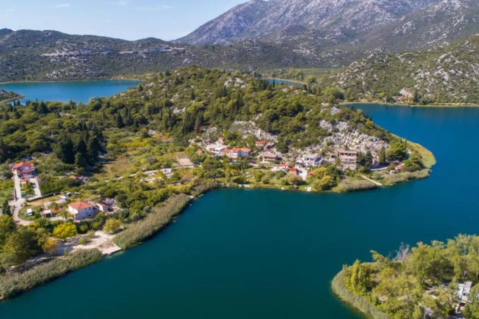 Two-Bedroom Apartment With Lake View-Uitzicht