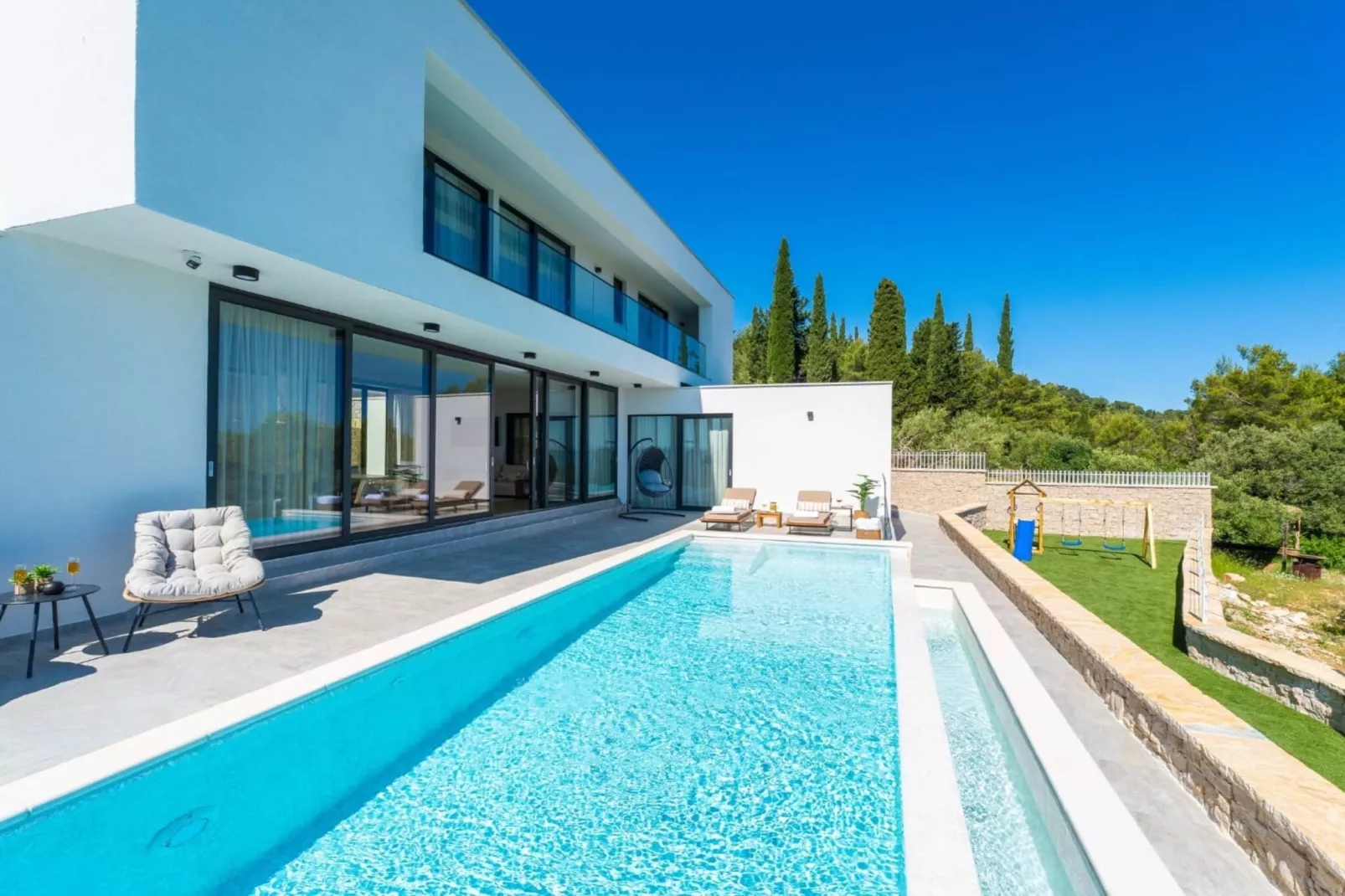 Holiday Home Good Life-Zwembad