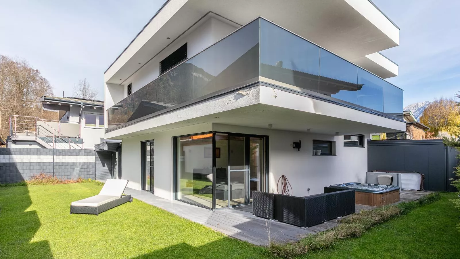 Alpin Chalet ARTE-Tuinen zomer