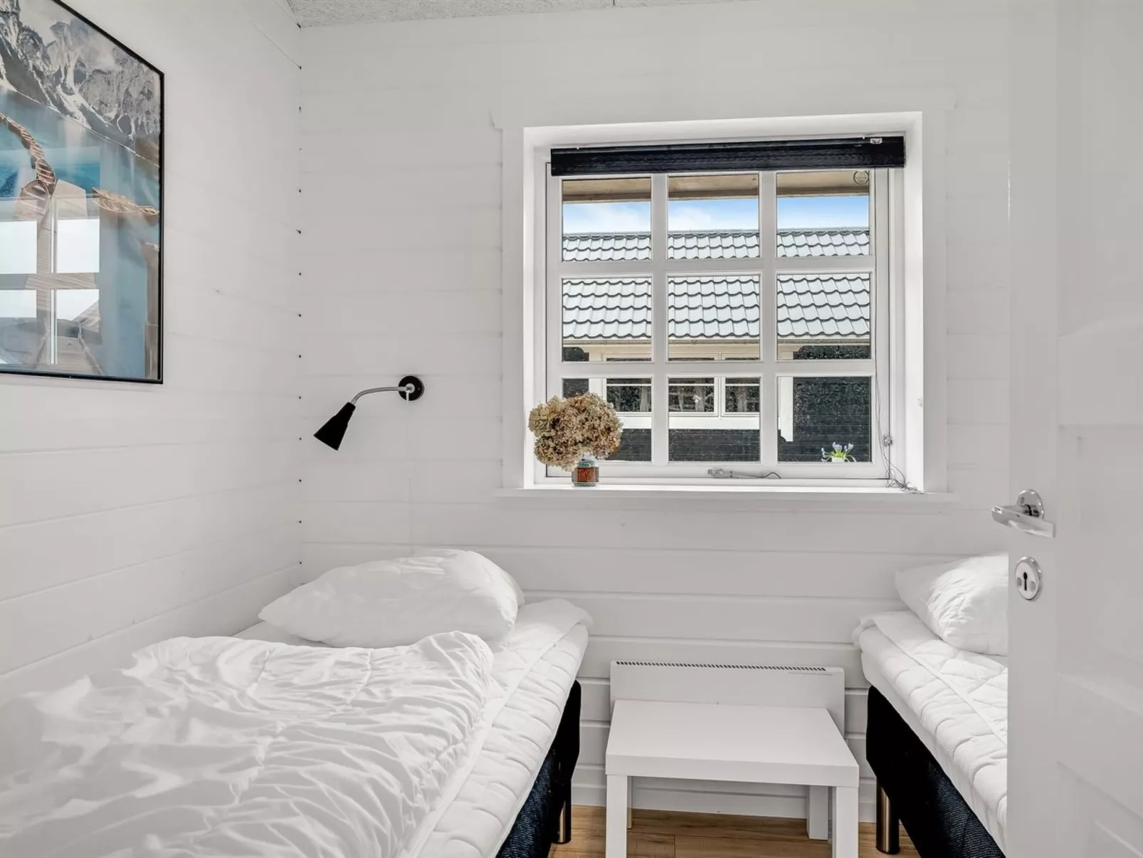 "Gizella" - 500m to the fjord-Binnen