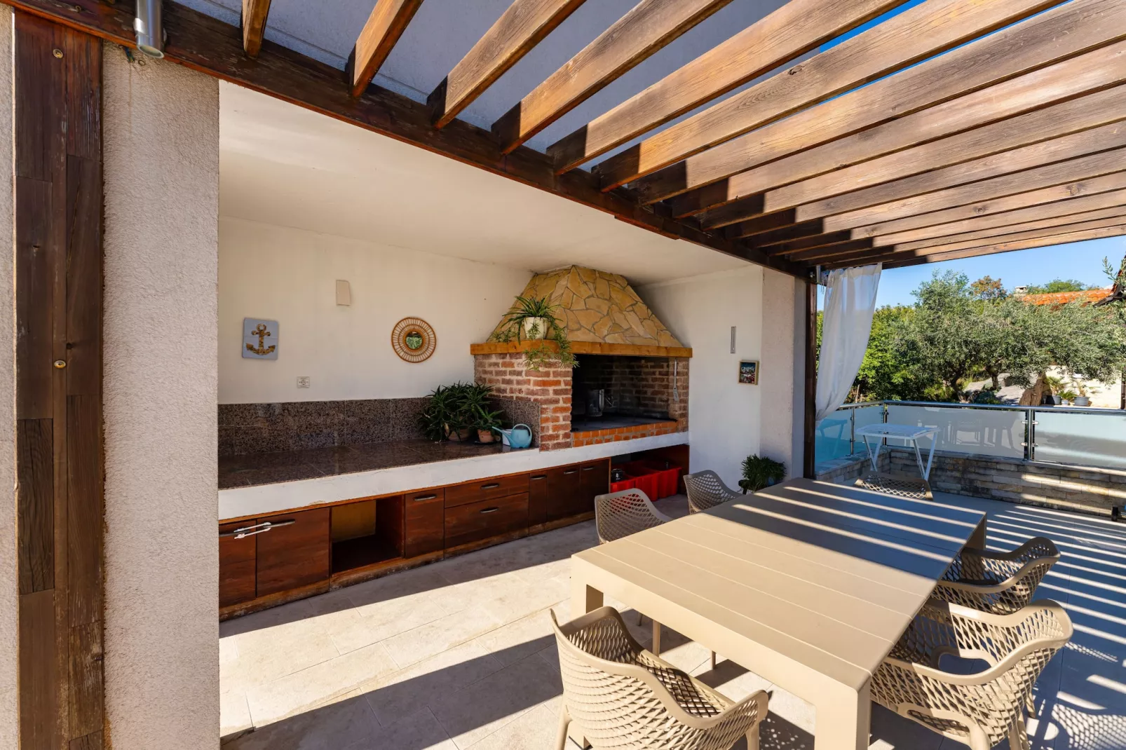 Sea view Villa Anpero-Faciliteiten