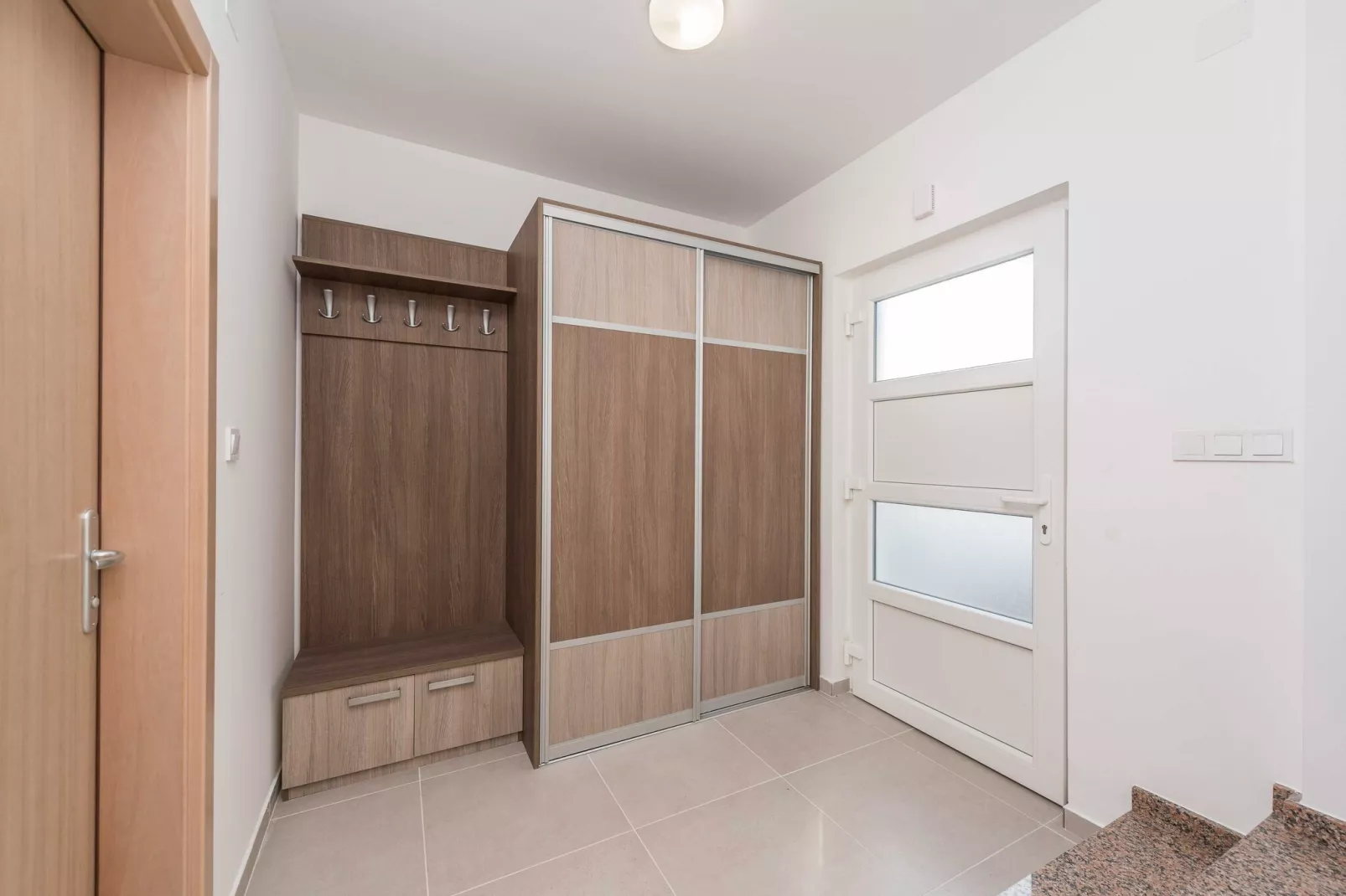 Luxury Escape with Swimming Pool & Modern Design -Deluxe Four Bedroom Villa with Private Pool ( Villa 4)-Binnen