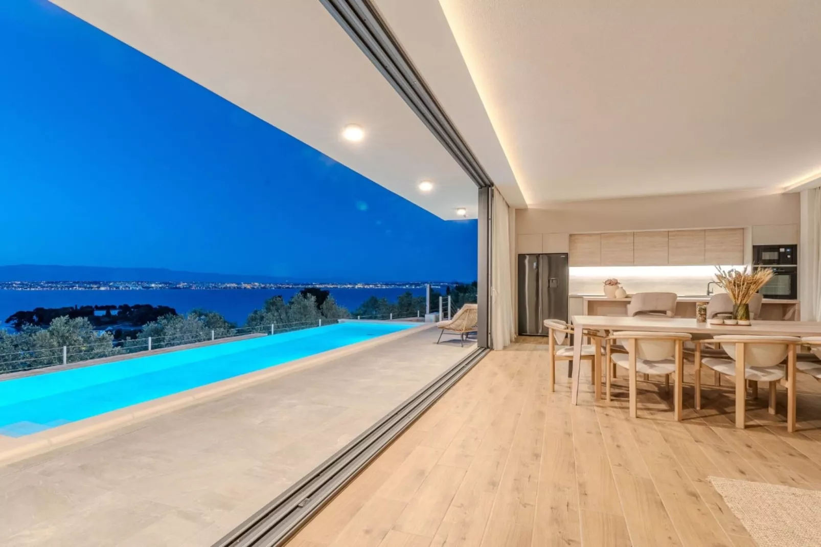 Holiday Home Good Life-Zwembad