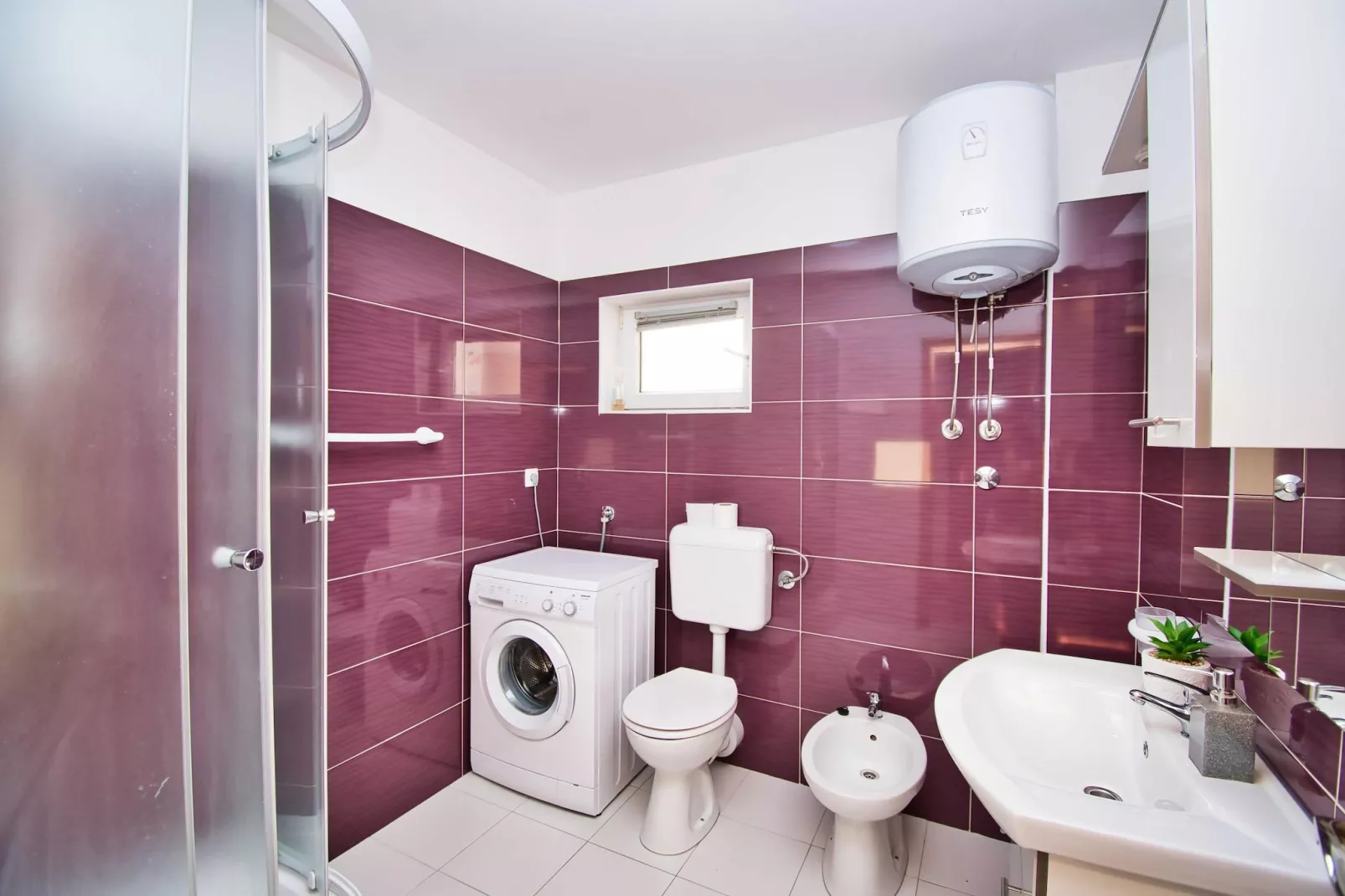 Apartment Visocane with private pool-Badkamer