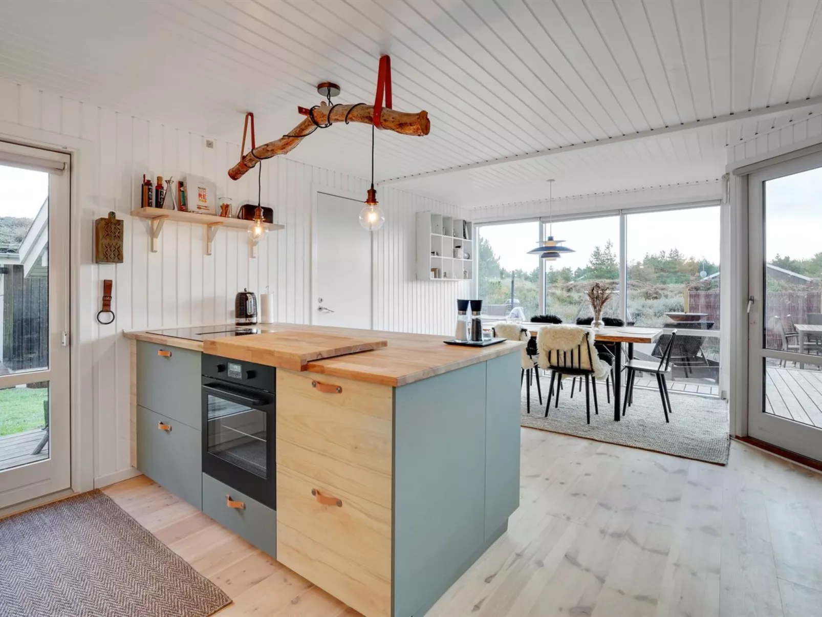 "Gilda" - 2km from the sea-Binnen