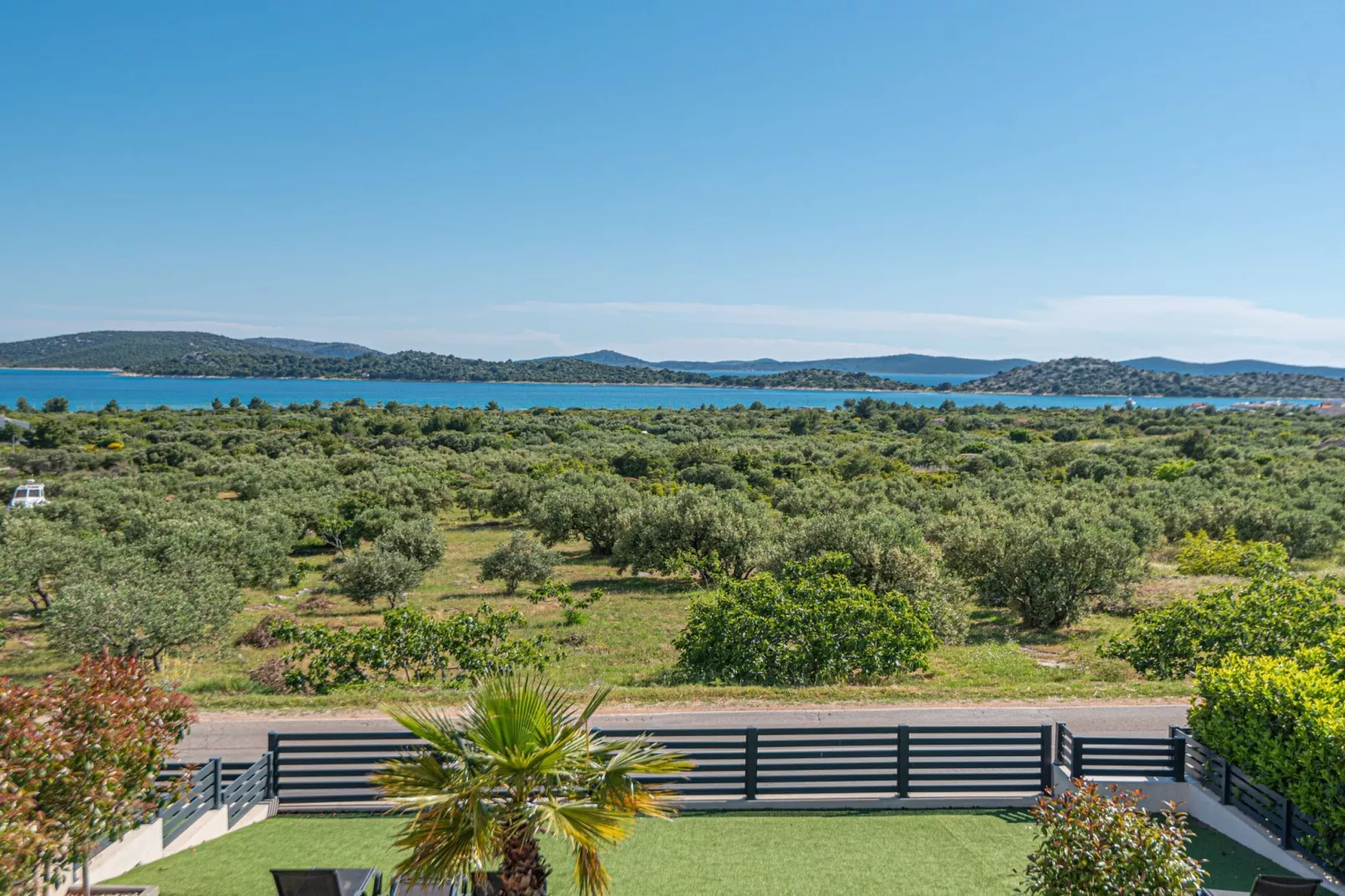 Four-Bedroom Villa With Pool-Uitzicht