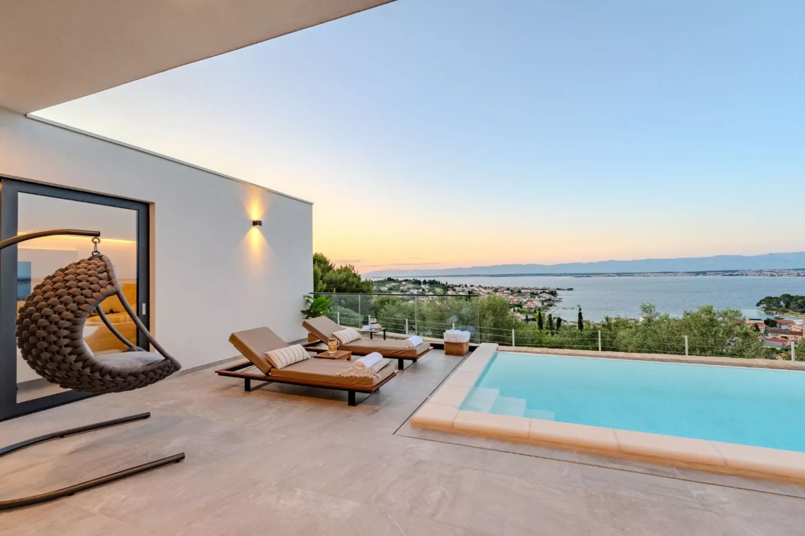 Holiday Home Good Life-Zwembad