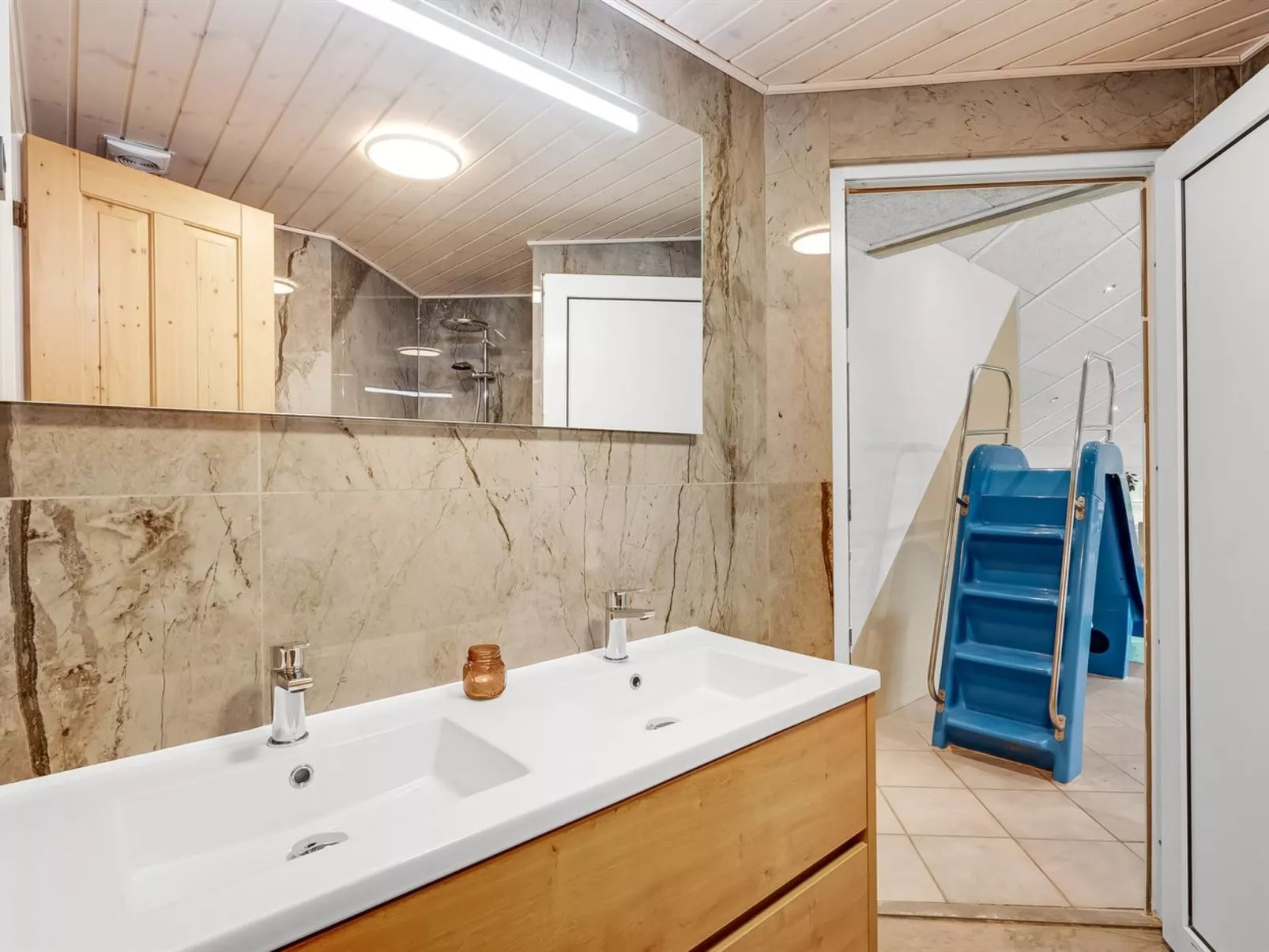 "Seppo" - 900m from the sea-Binnen