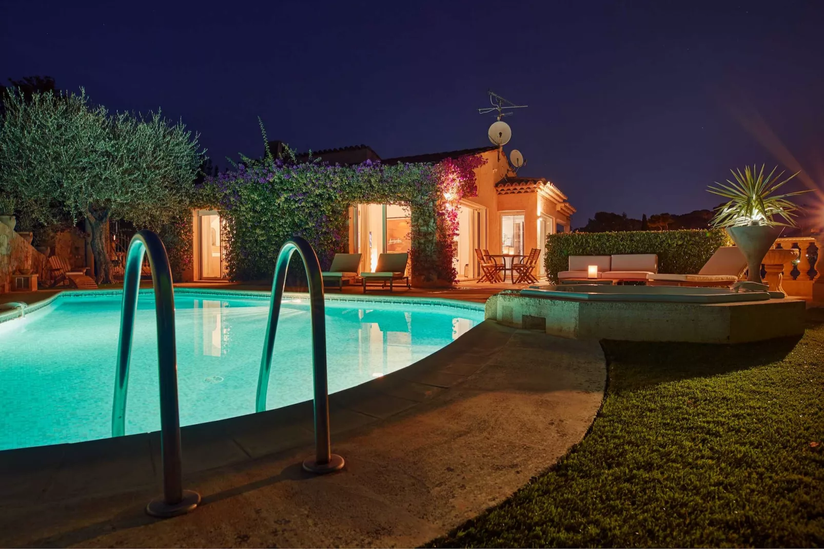 AP-652-PERTUADES-Niet-getagd