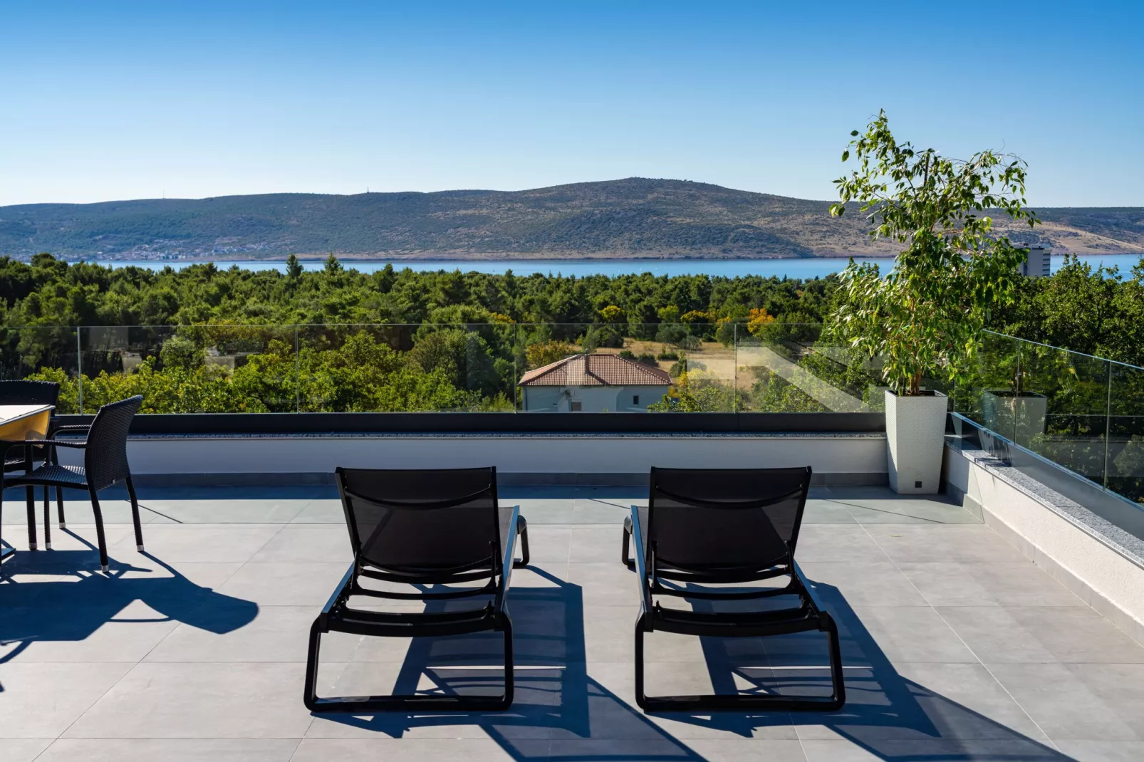 Sea view Villa Senti-Terrasbalkon