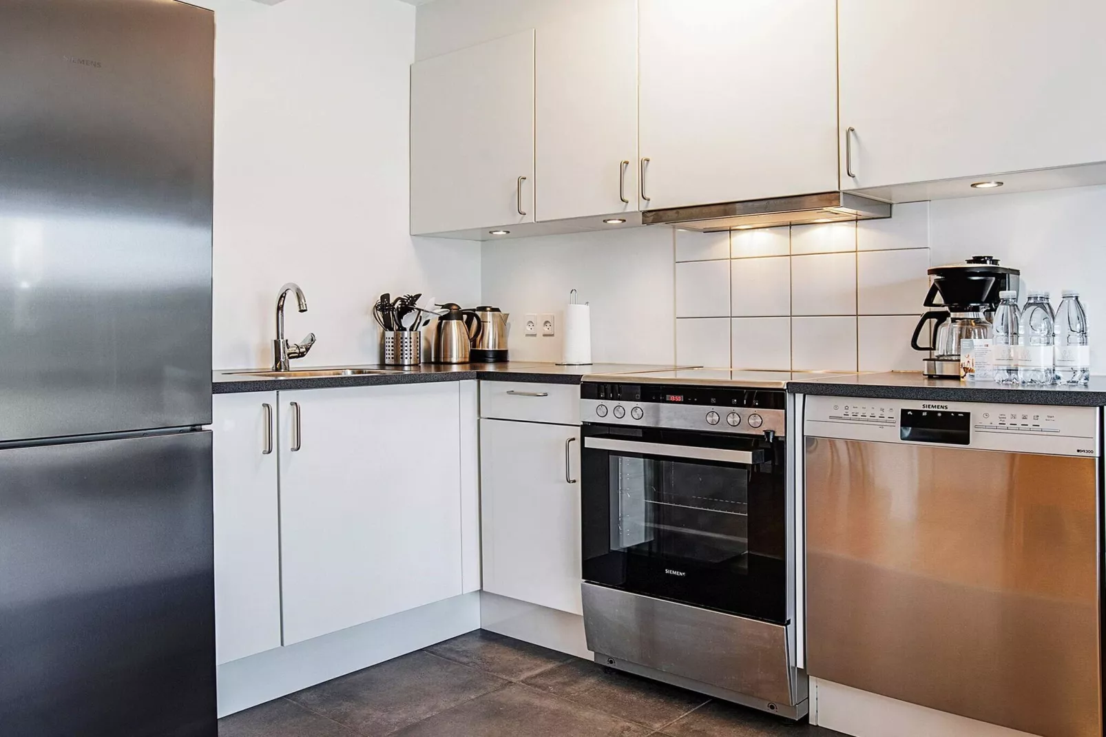 3 rooms app.,2stories,bay view,PLUS-Binnen