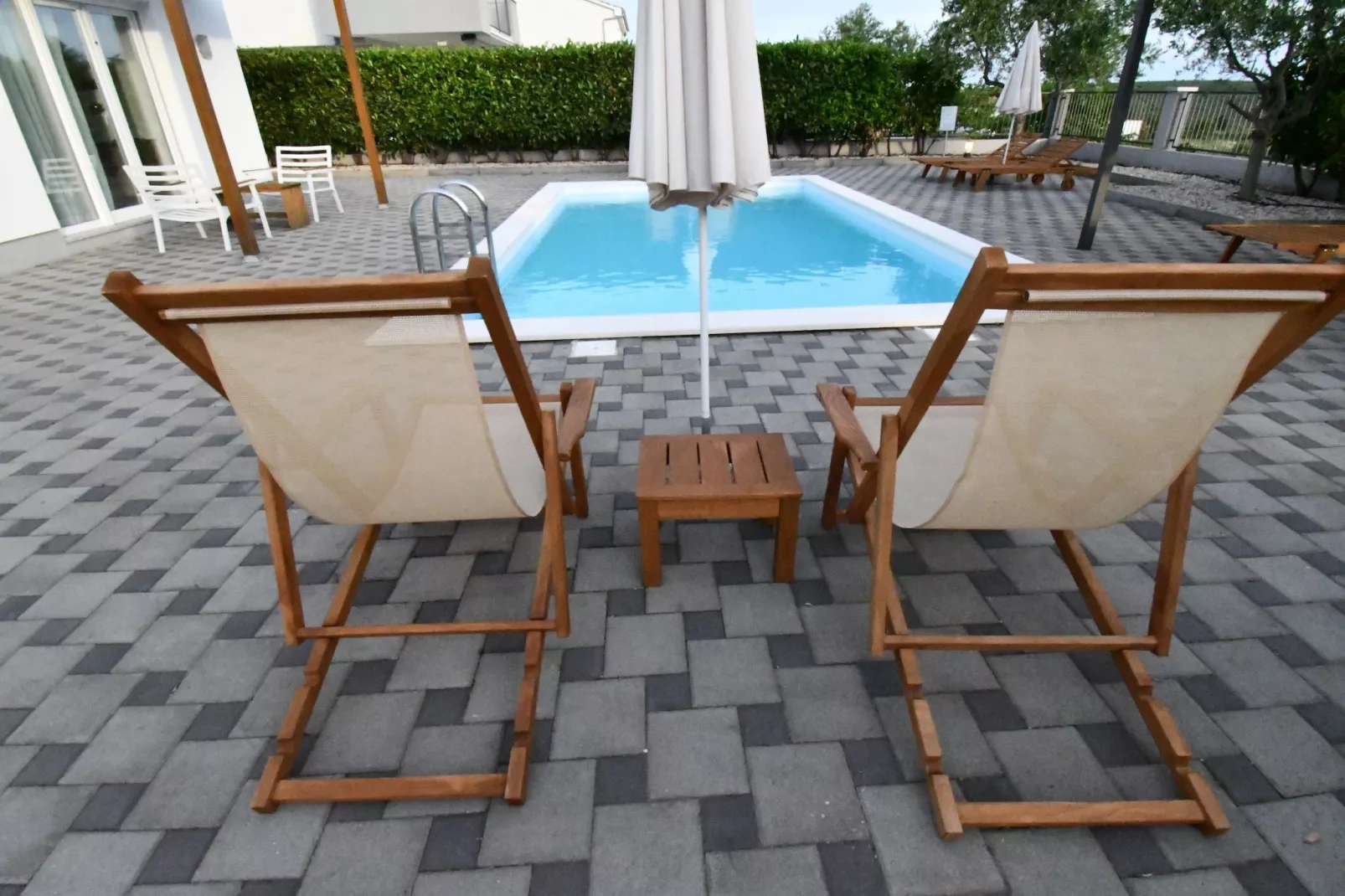 Luxury Escape with Swimming Pool & Modern Design - Four Bedroom Villa with Private Pool ( Villa 1)-Zwembad