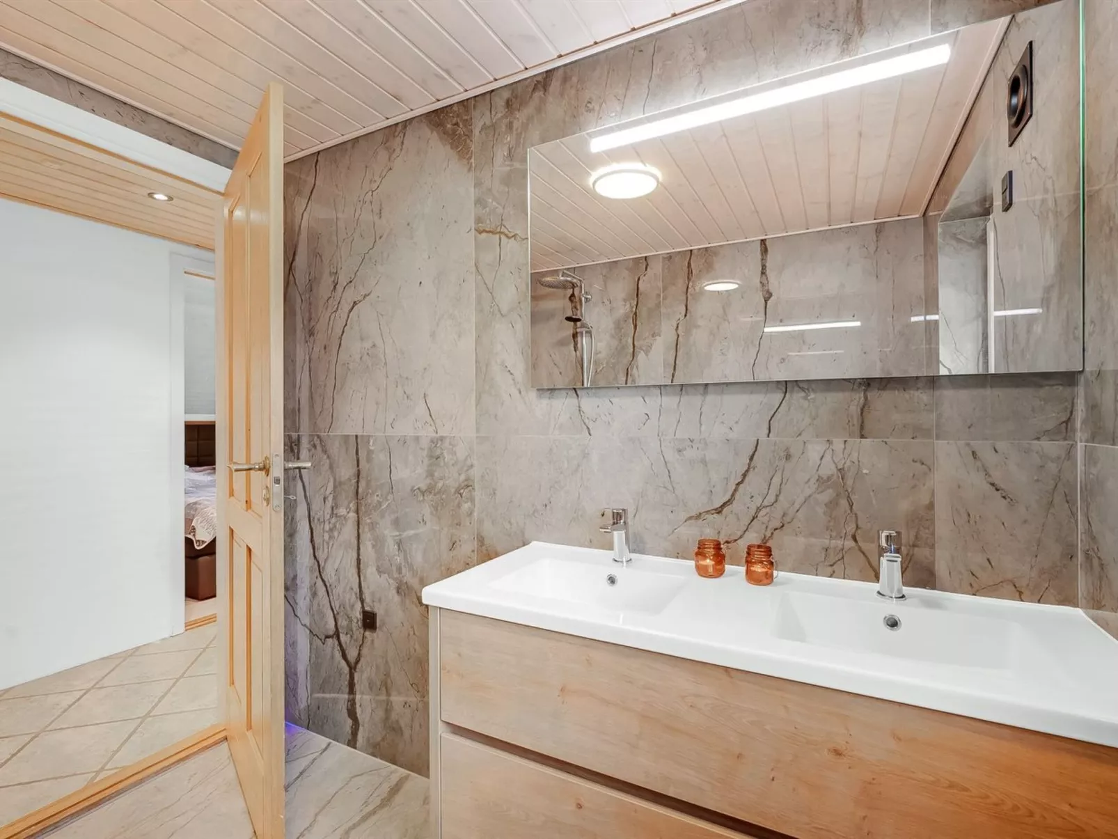 "Seppo" - 900m from the sea-Binnen