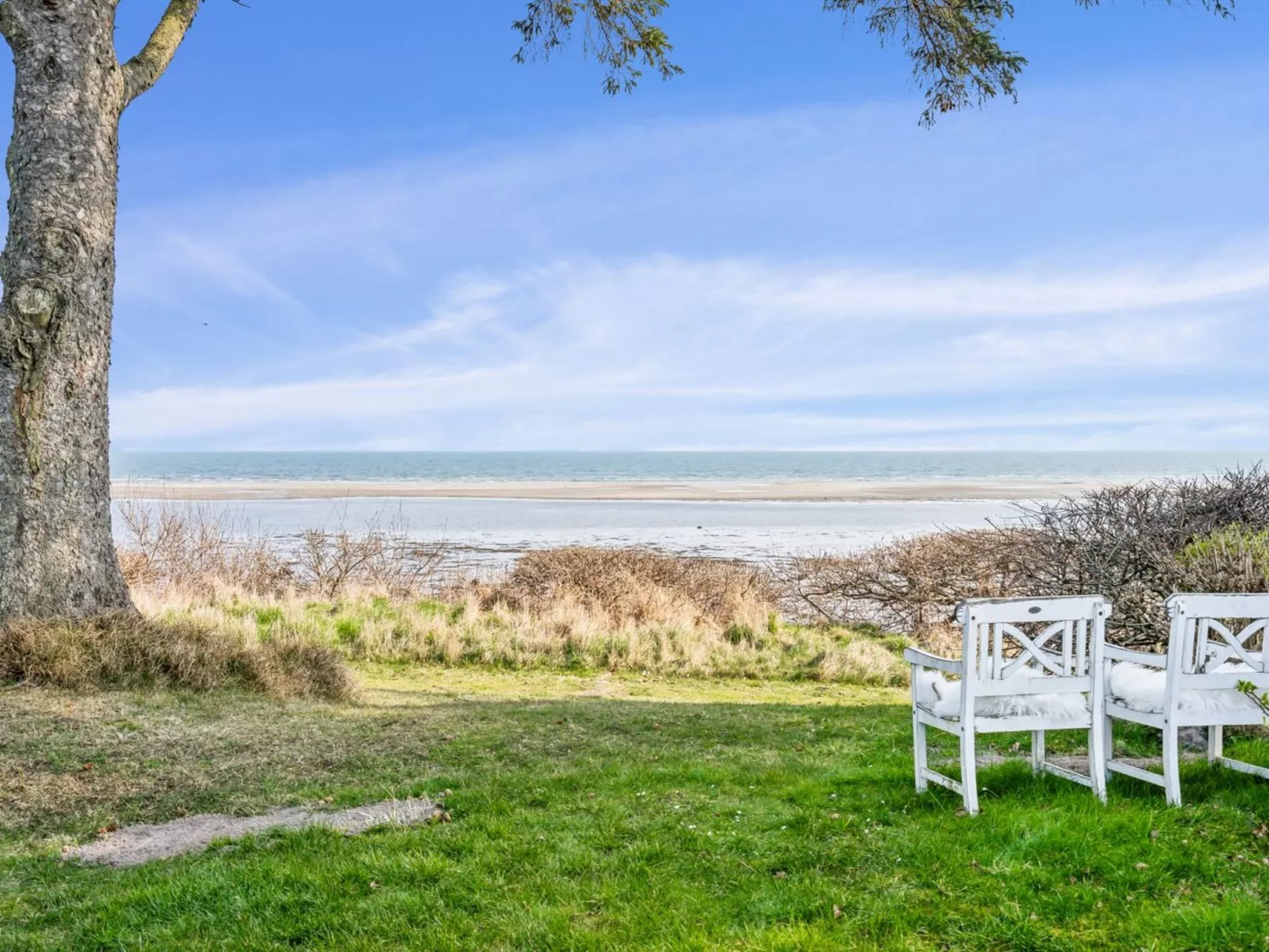 "Wrage" -  from the sea-Buiten