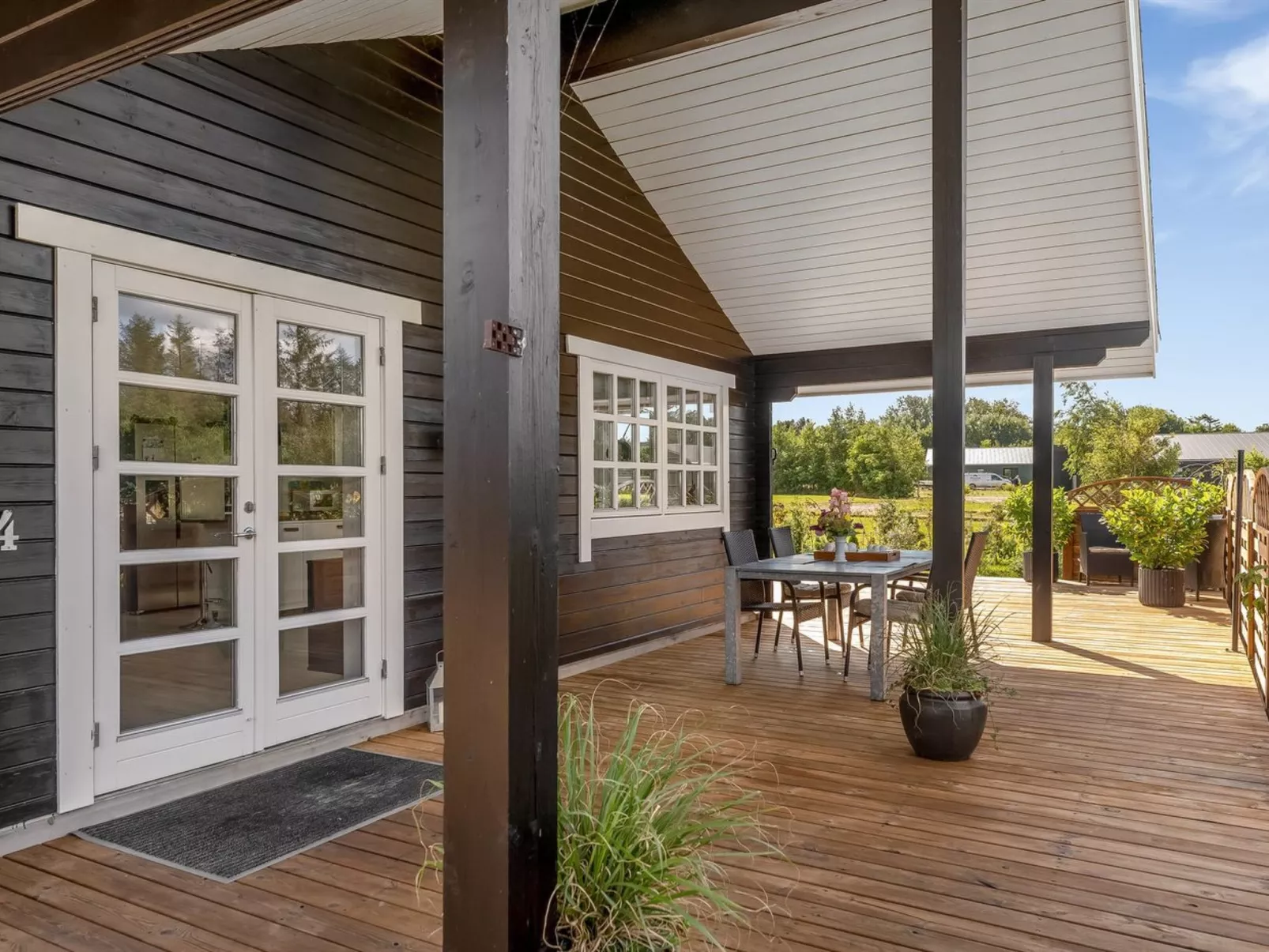 "Gizella" - 500m to the fjord-Buiten