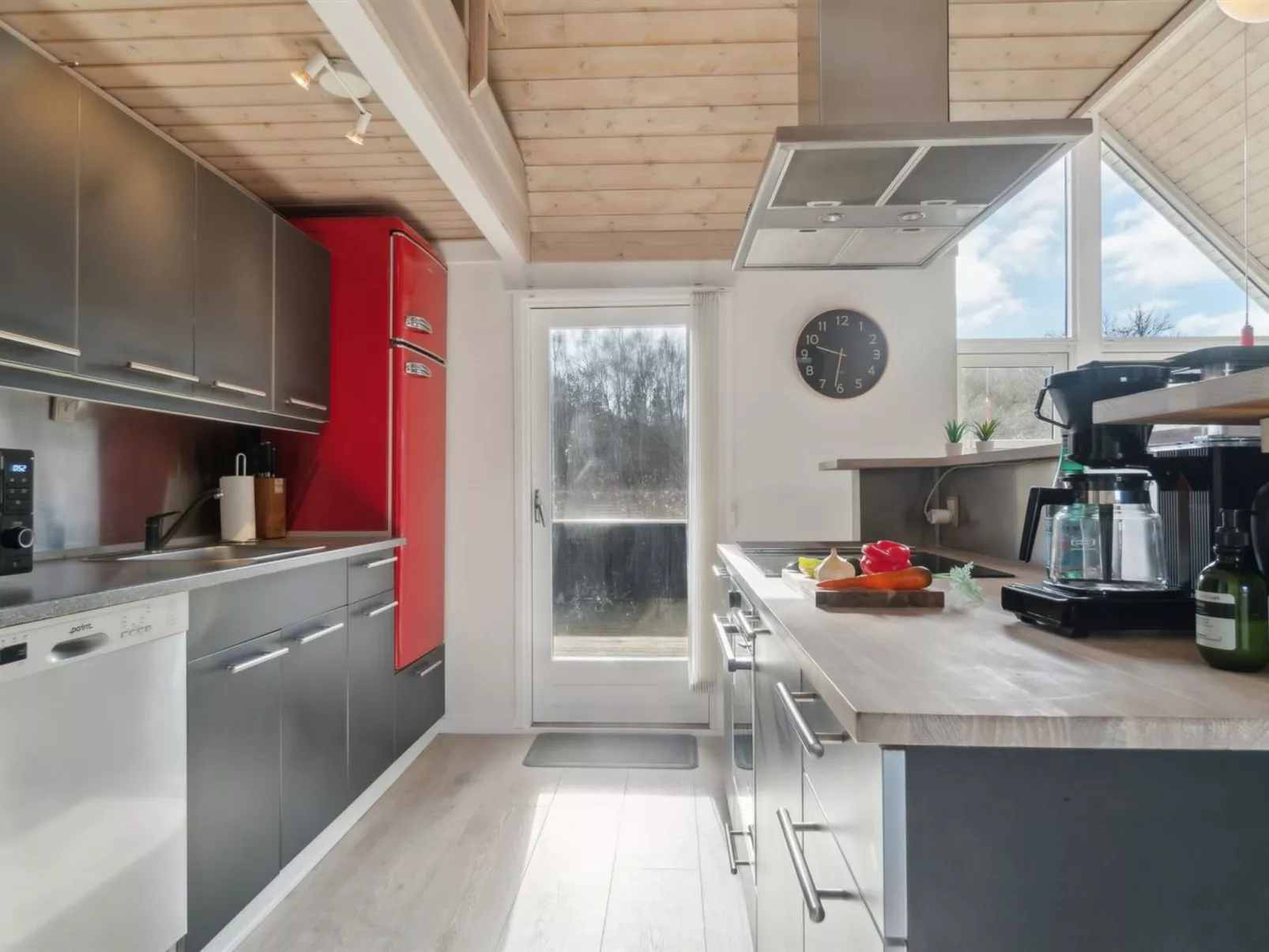 "Soeren" - 300m from the sea-Binnen