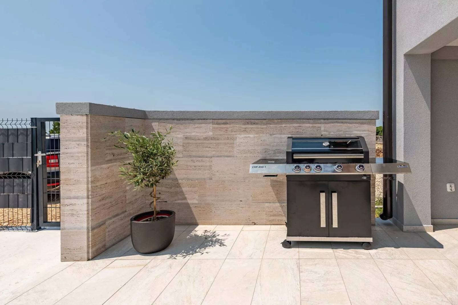 Villa Pezer with heated pool & sauna-Faciliteiten