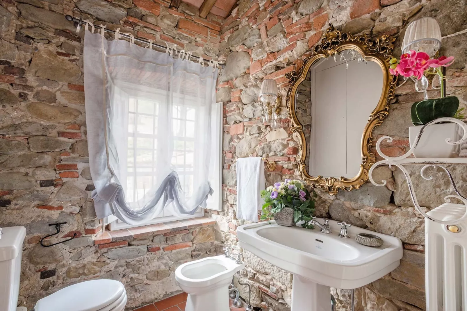 Villa Il Palagio-Badkamer