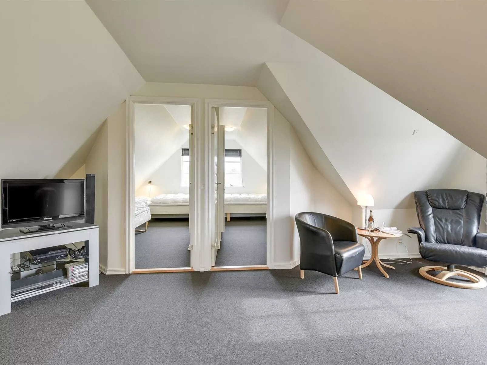 "Benita" - 400m to the fjord-Binnen