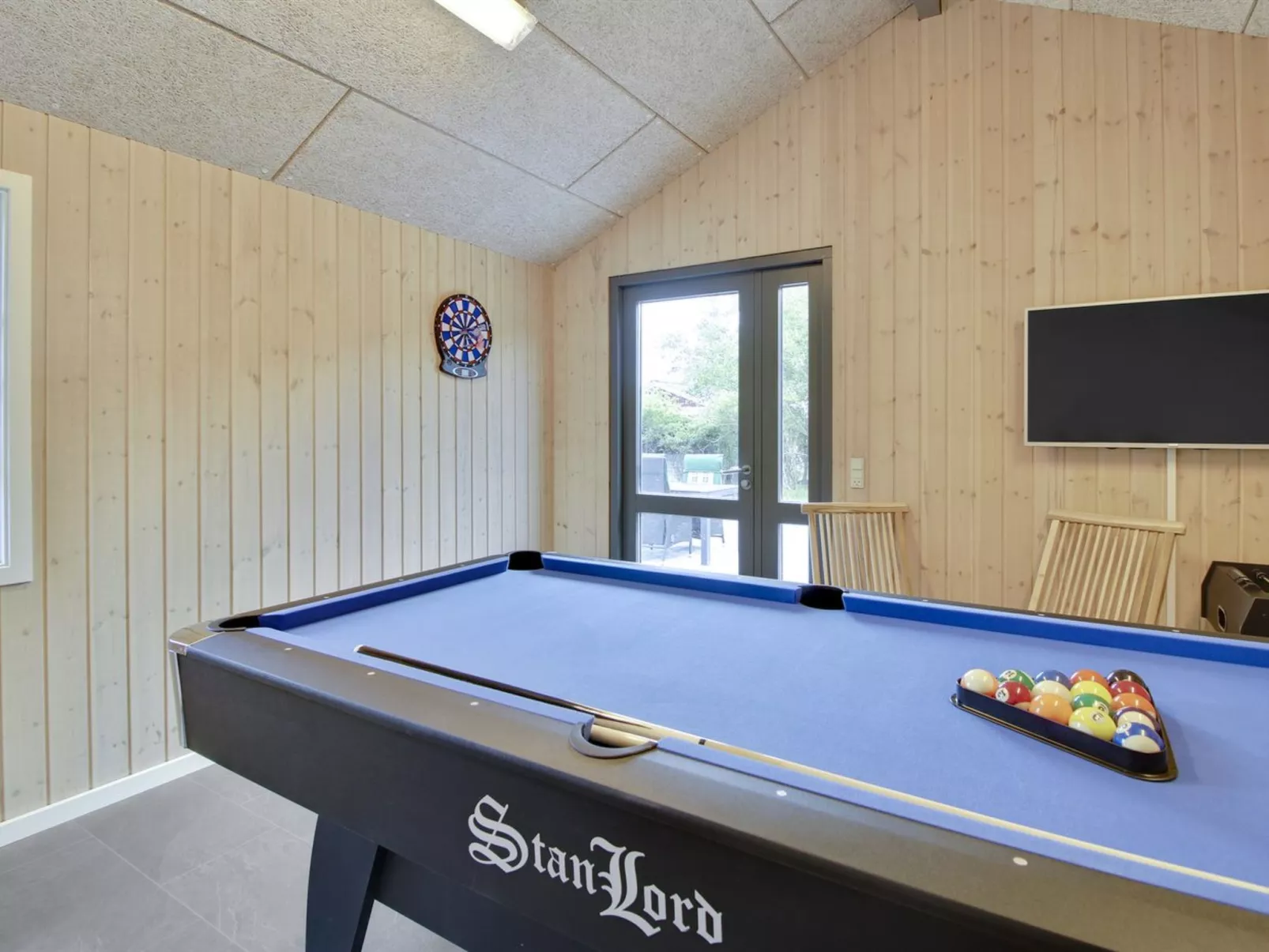 "Benita" - 400m to the fjord-Binnen