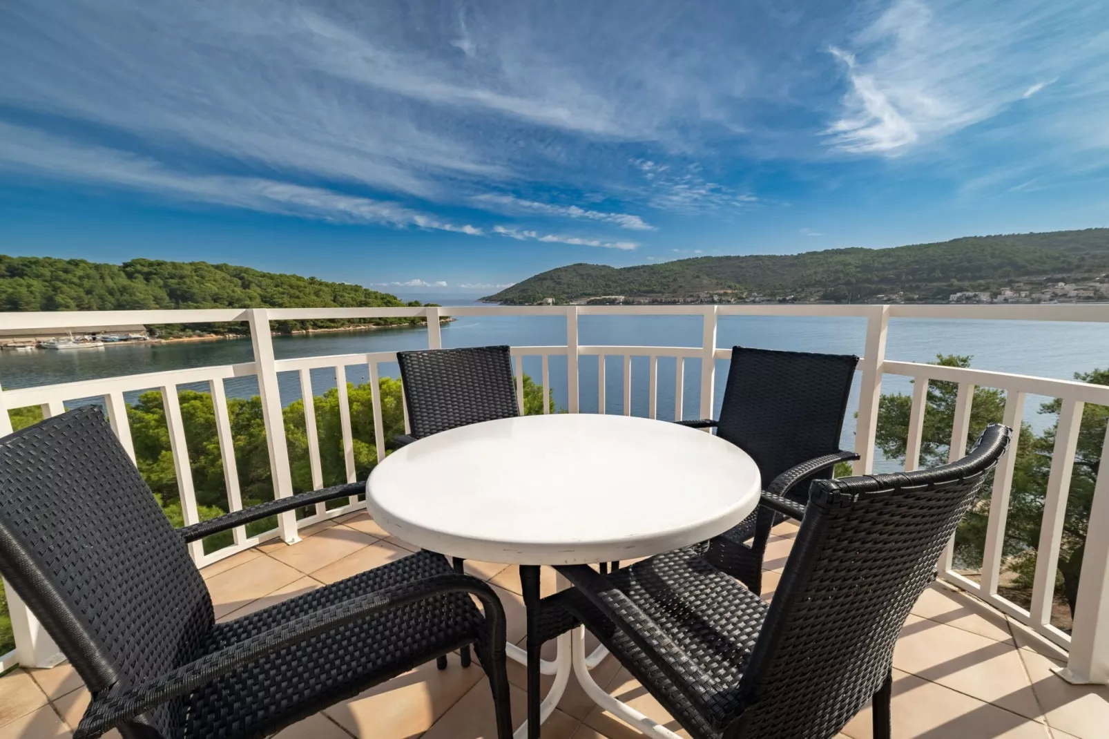 Hotel Issa - Double Room Sea View 9 - Terras