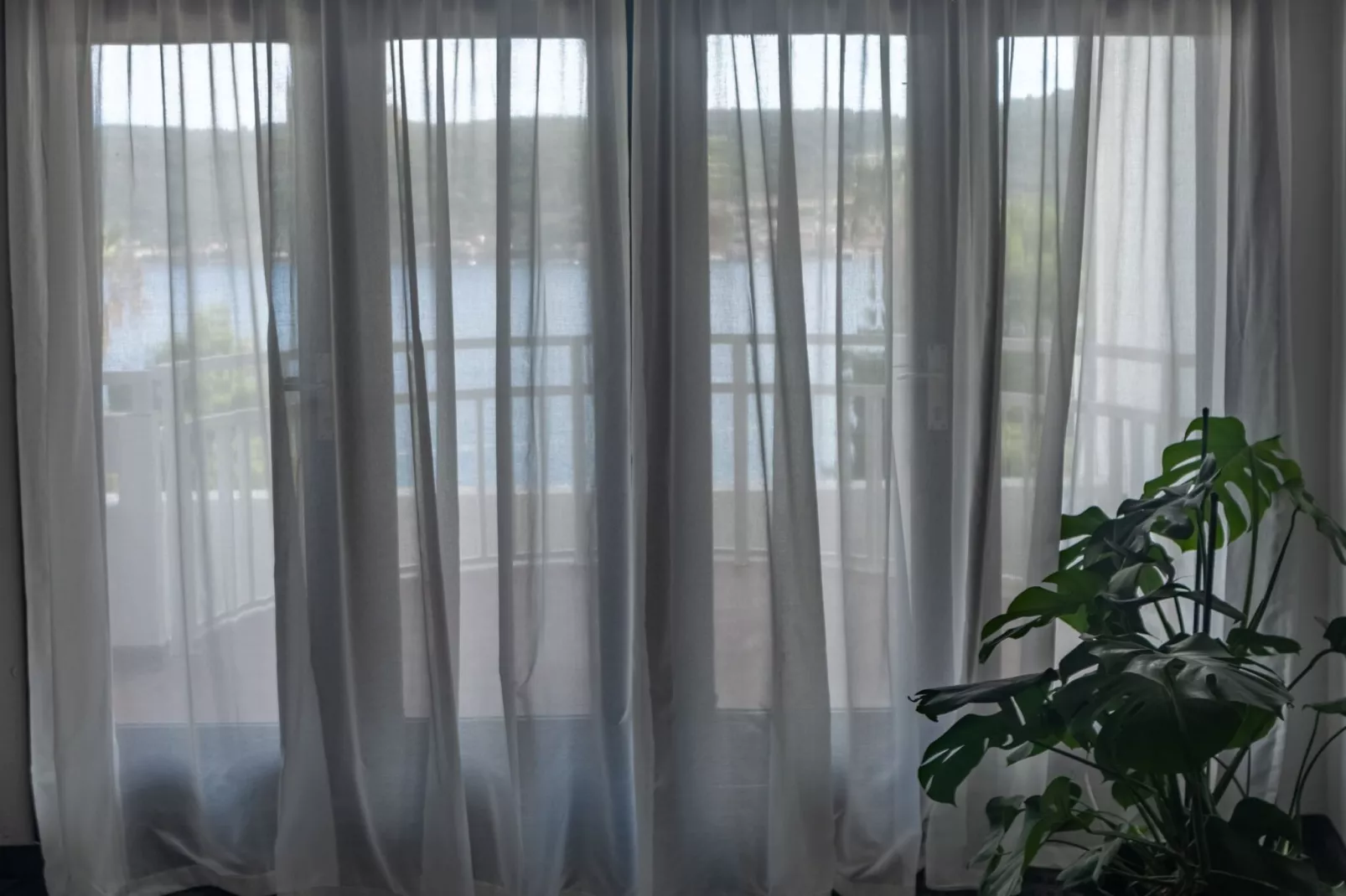 Hotel Issa - Double Room Sea View 12 - Binnen