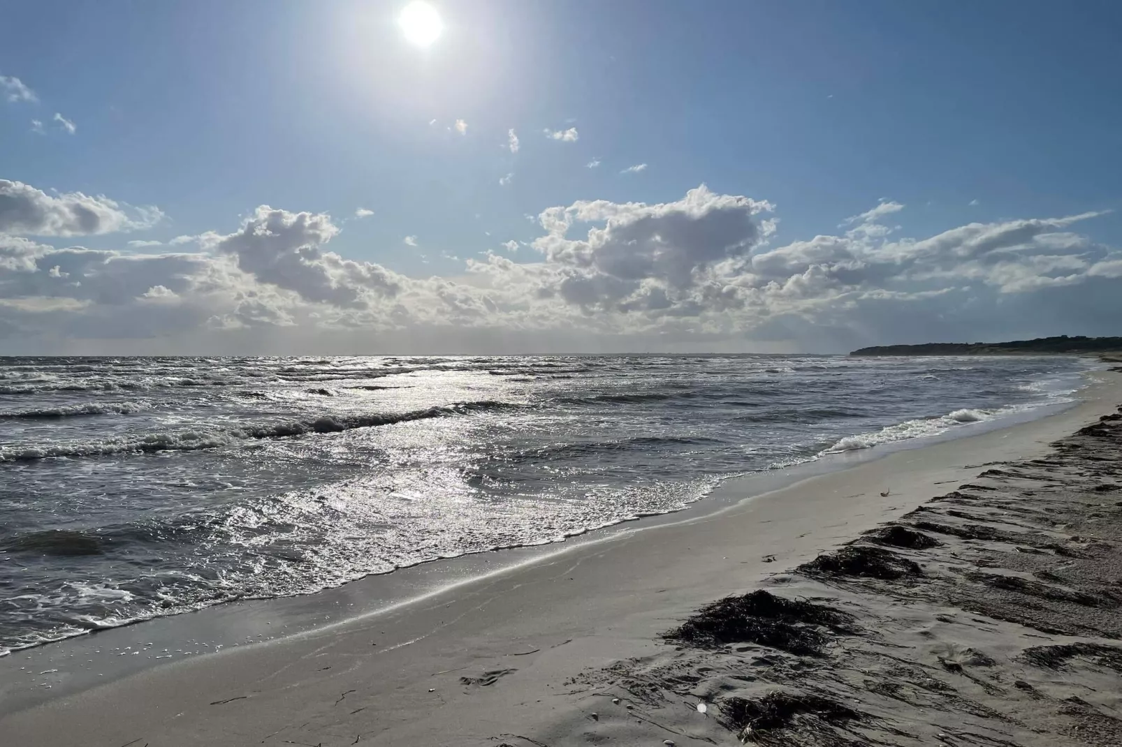 Helder strandhuis -- By Traum Ferienwohnungen-Waterzicht